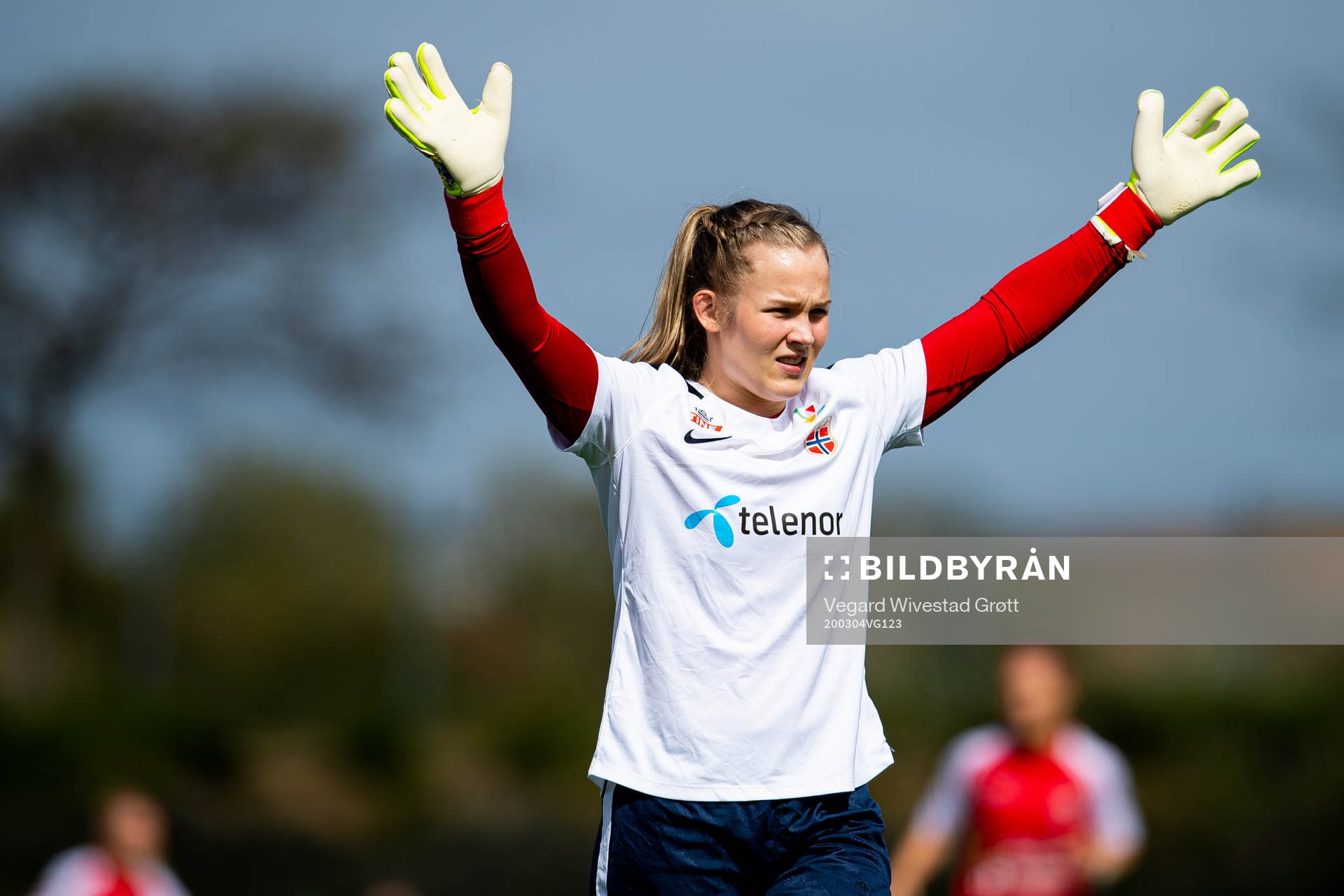 Goalkeeper Oda Maria Hove Bogstad of Norway warms up