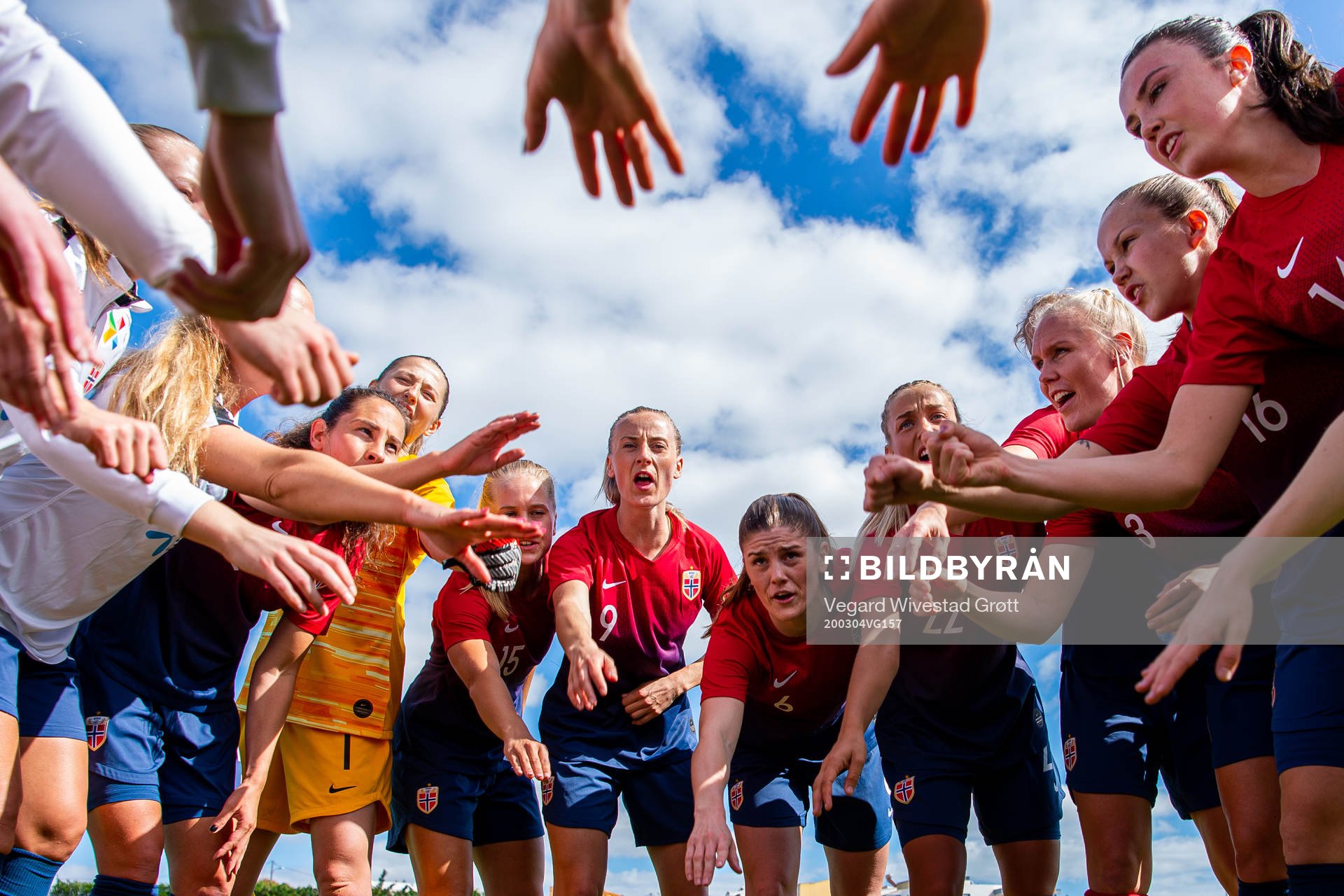Ingrid Moe Wold,, goalkeeper Cecilie Hauståker