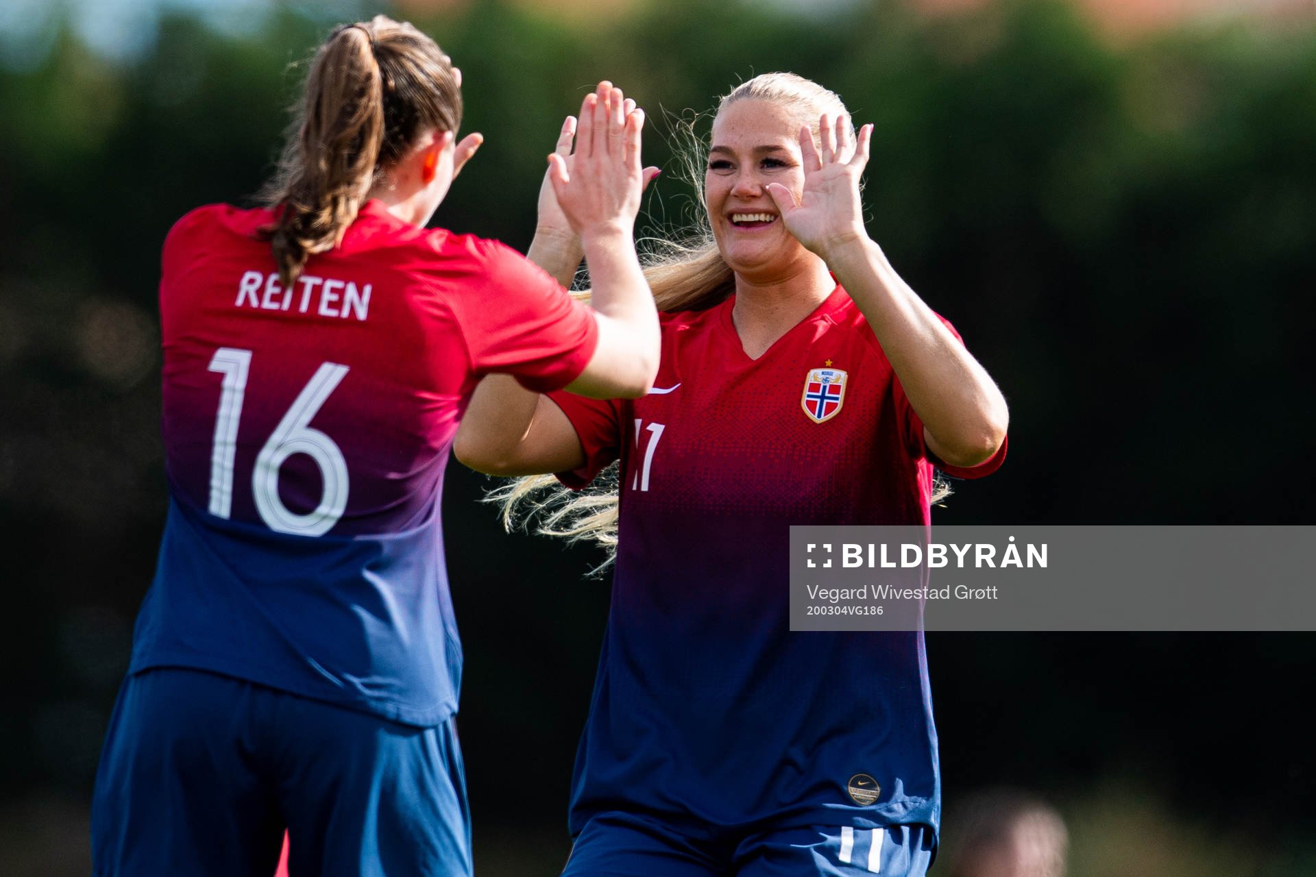 Guro Reiten and Lisa-Marie Karlseng Utland of Norway