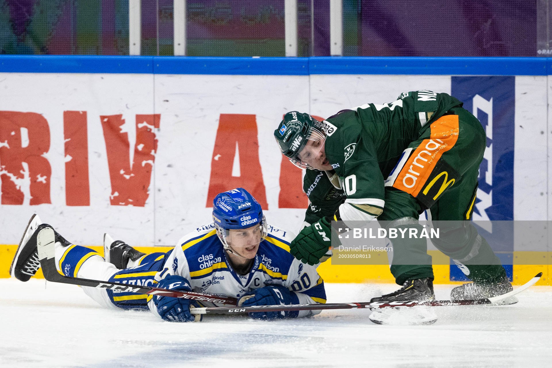 Leksands Martin Karlsson och Färjestads Aleksi Mustonen
