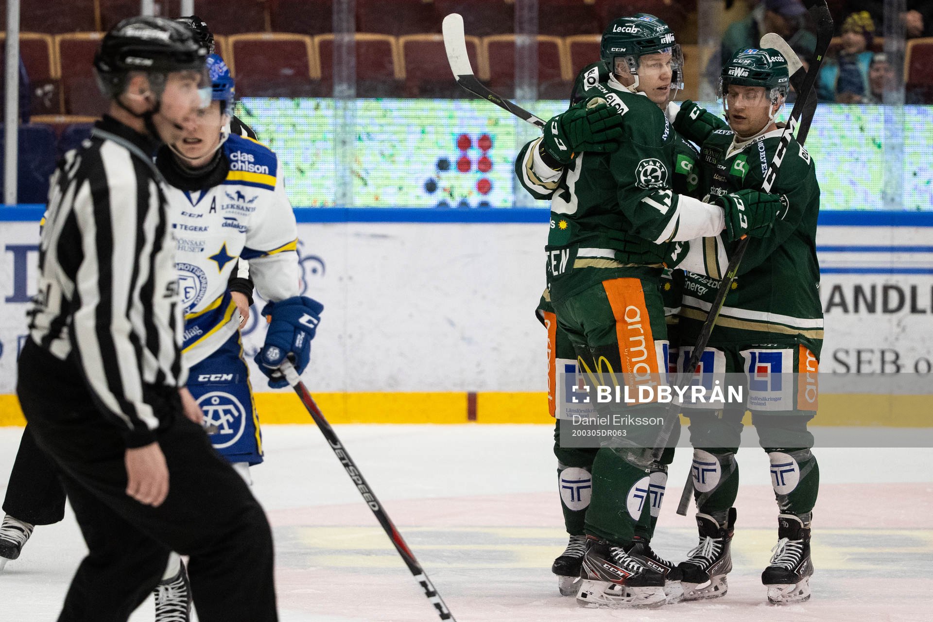 Färjestads Aleksi Mustonen jublar