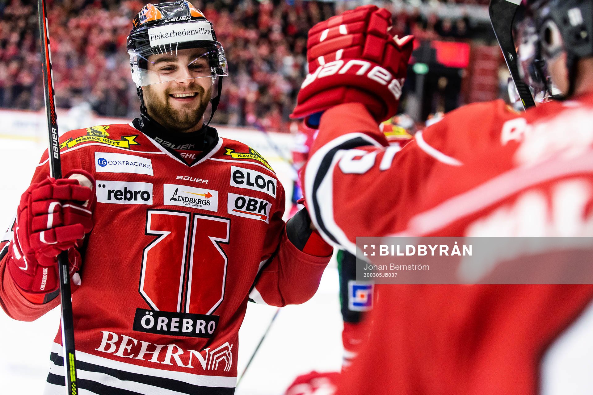 Örebros Aaron Irving jublar