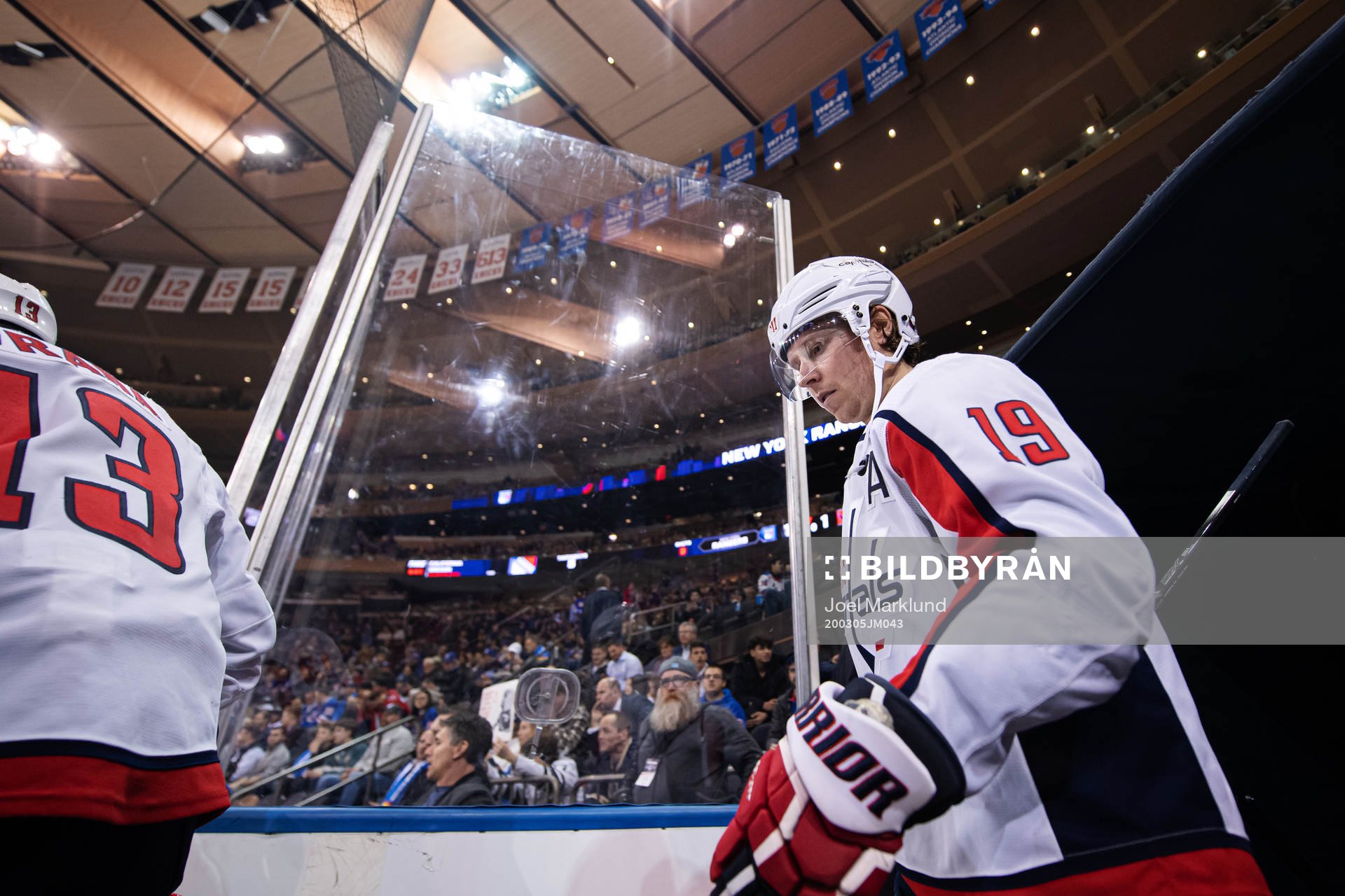 Washington Capitals Nicklas Bäckström enters the ice for