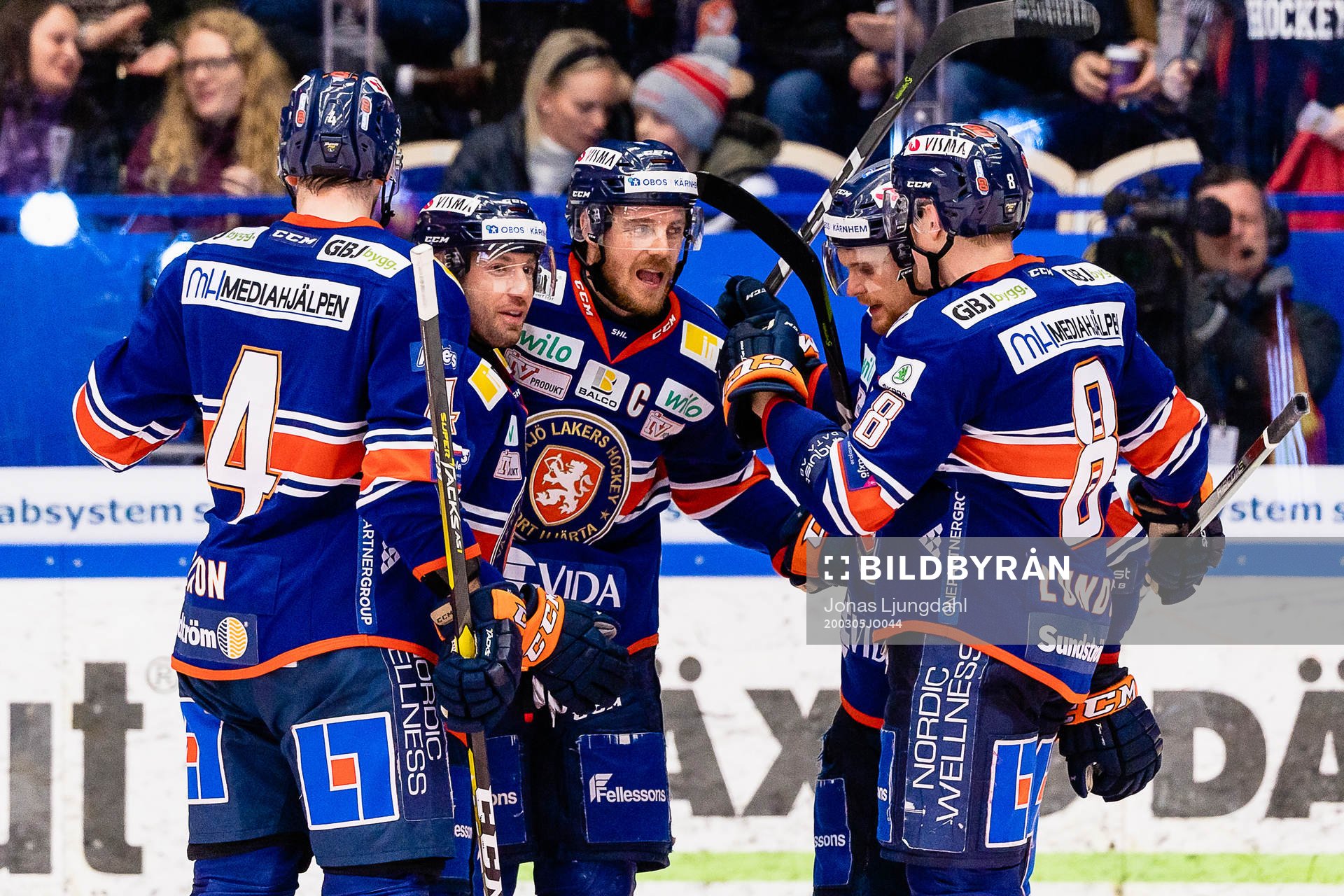 Växjös Erik Josefsson jublar