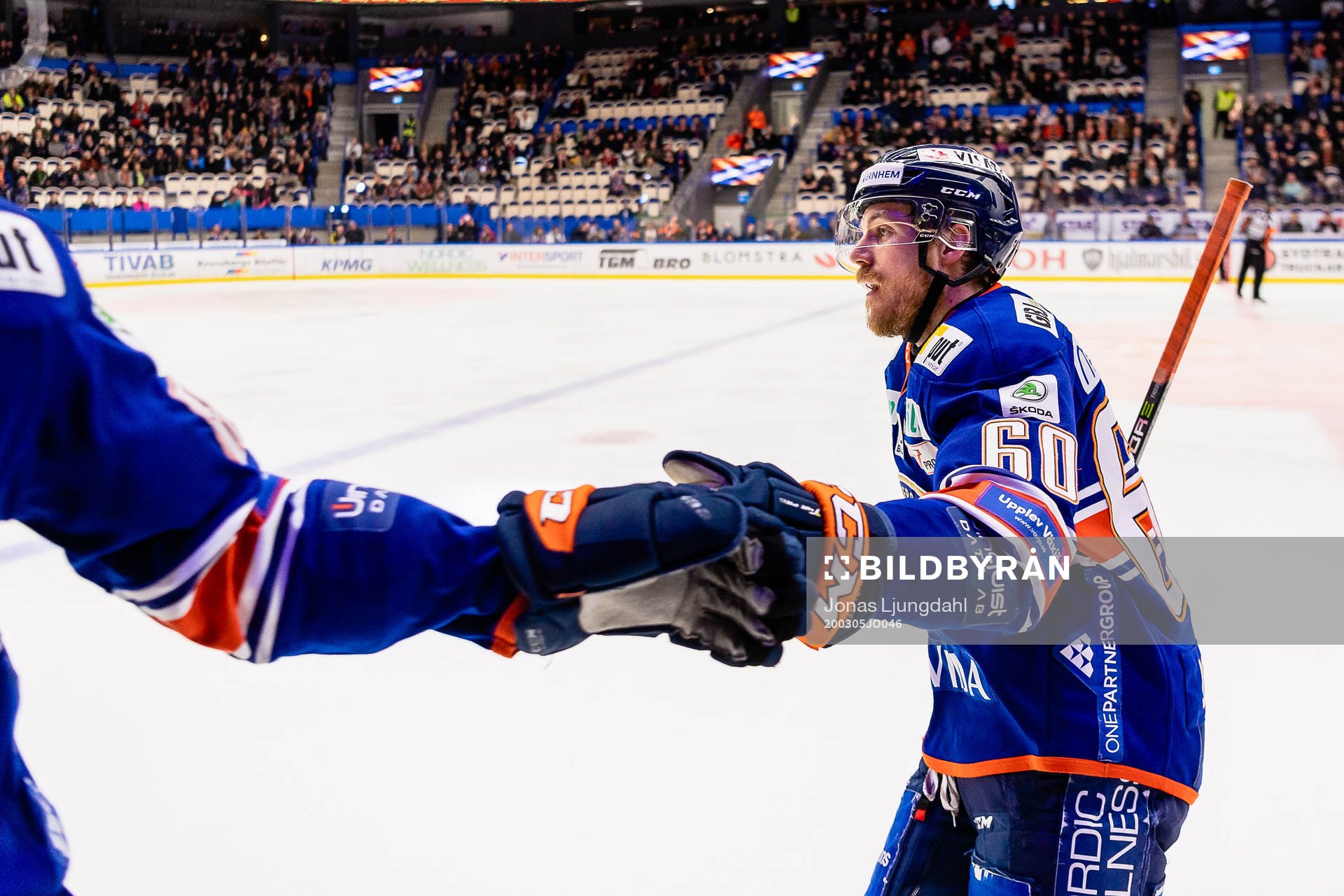 Växjös Erik Josefsson jublar