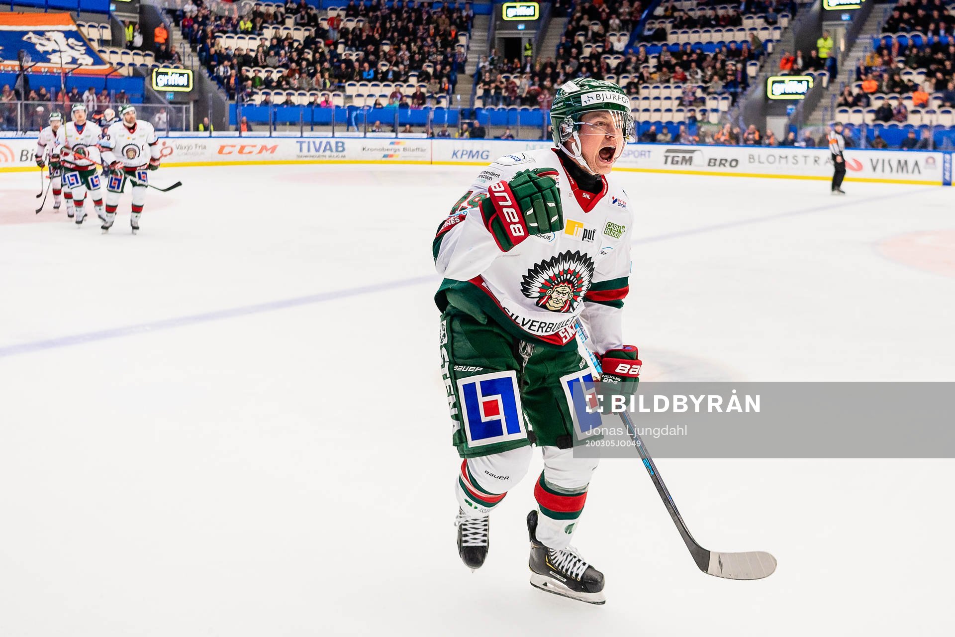Frölundas Rhett Rakhshani jublar
