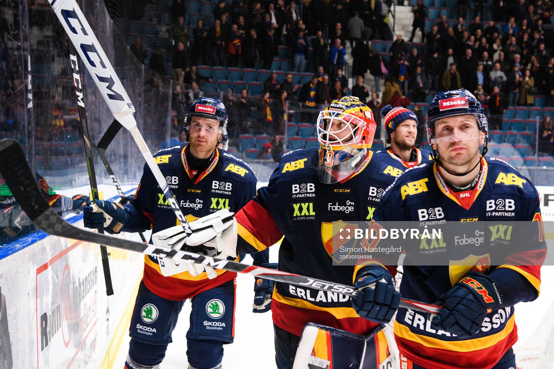 Djurgårdens målvakt Niklas Svedberg jublar