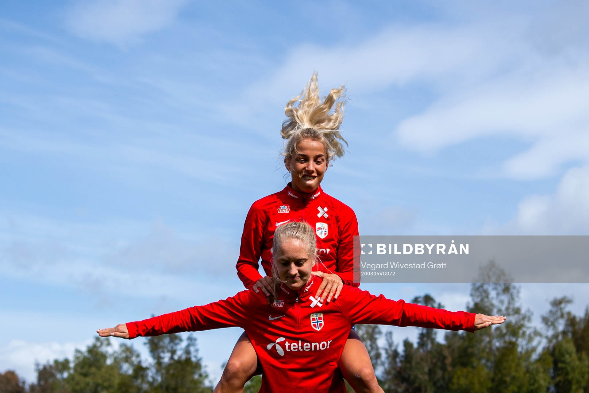Amalie Eikeland and Rikke Bogetveit Nygard of the Norwegian