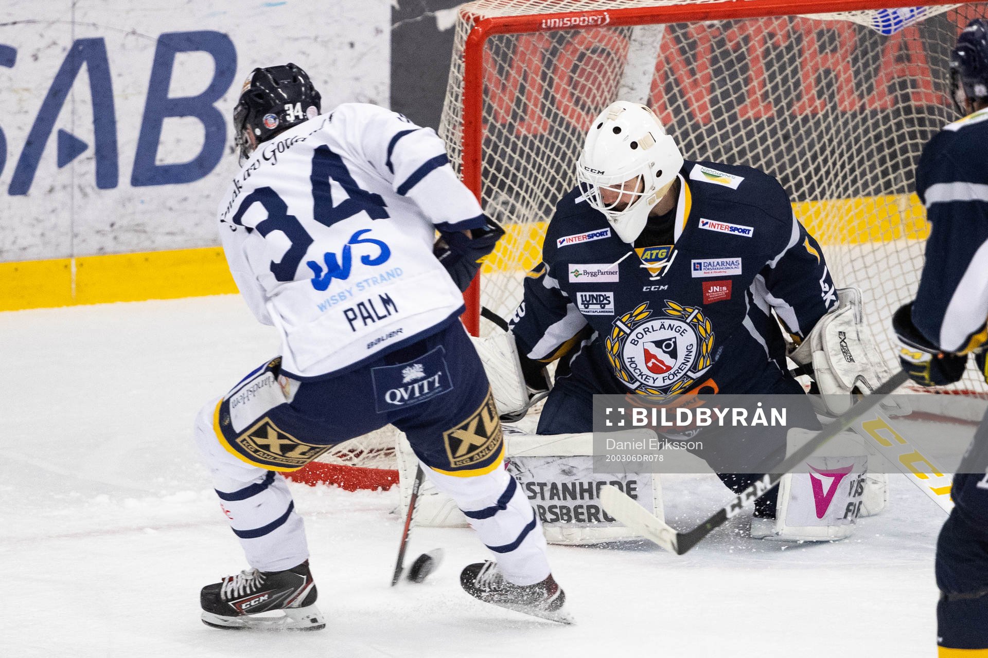 Borlänges målvakt Alexander Johansson och Visby/Romas