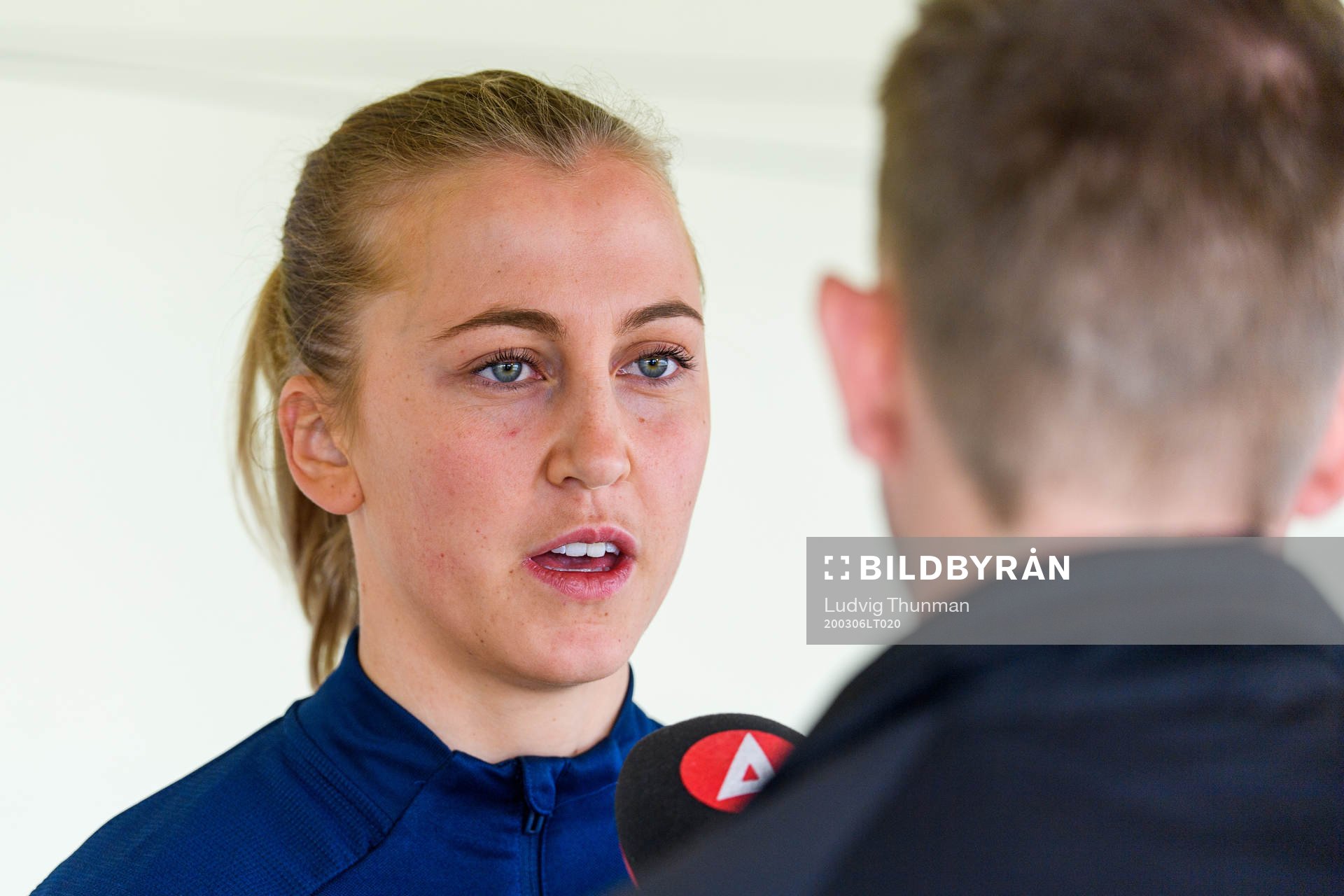 Julia Karlernäs is interviewed by the media