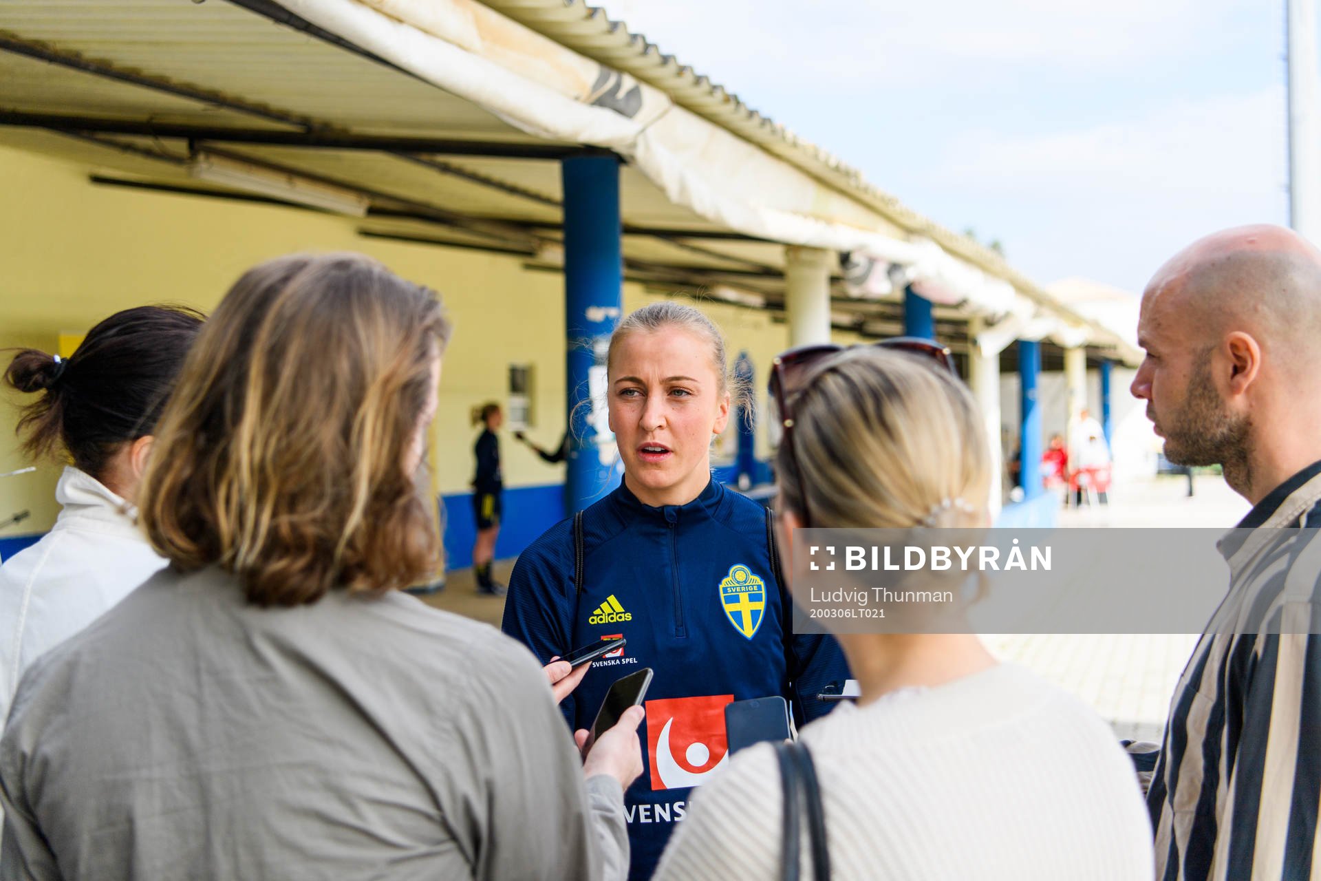 Julia Karlernäs is interviewed by the media