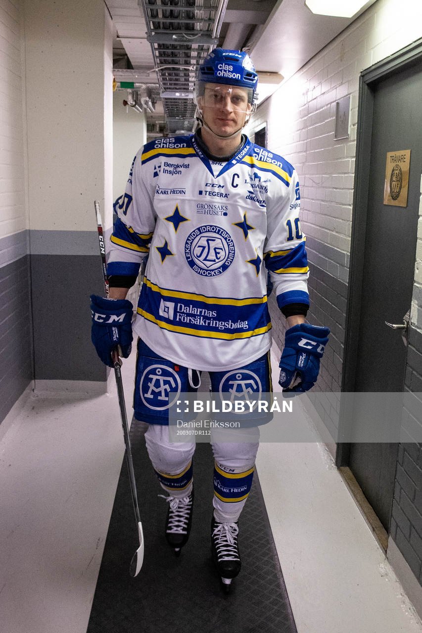 Leksands Martin Karlsson innan ishockeymatchen i SHL mellan