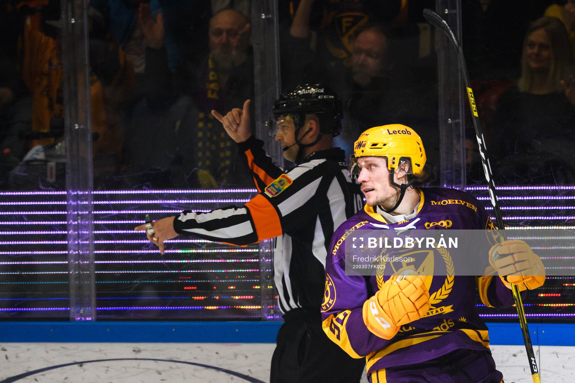 Färjestads Jesper Olofsson jublar