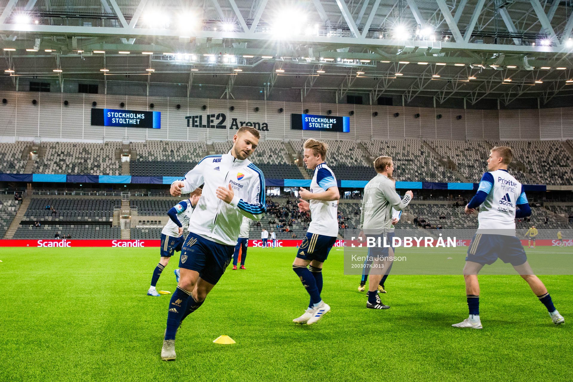 Djurgårdens Jesper Karlström med lagkamrater