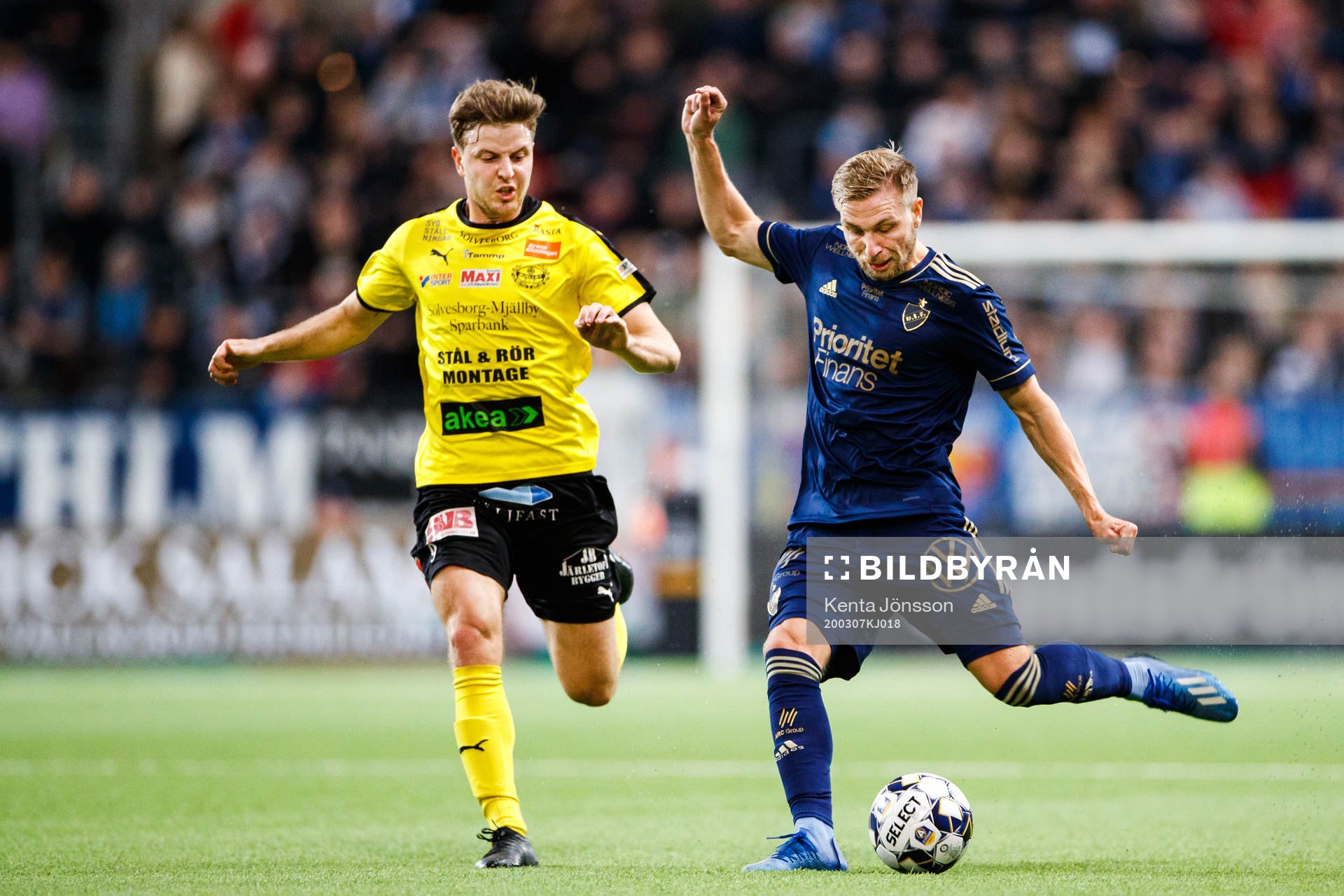 Mjällbys Joel Nilsson och Djurgårdens Jonathan Ring