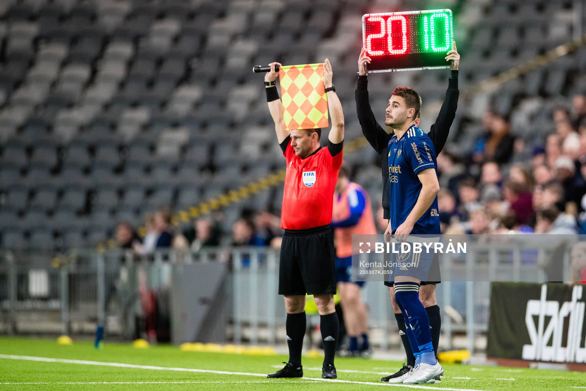 Djurgårdens Astrit Ajdarevic byts in