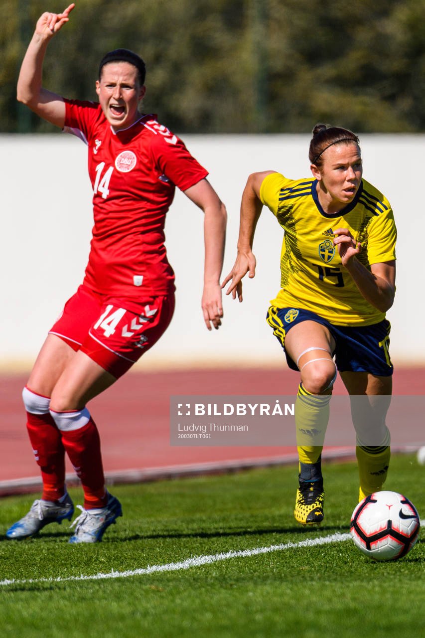 Nicoline Sørensen of Denmark and Jessica Samuelsson of