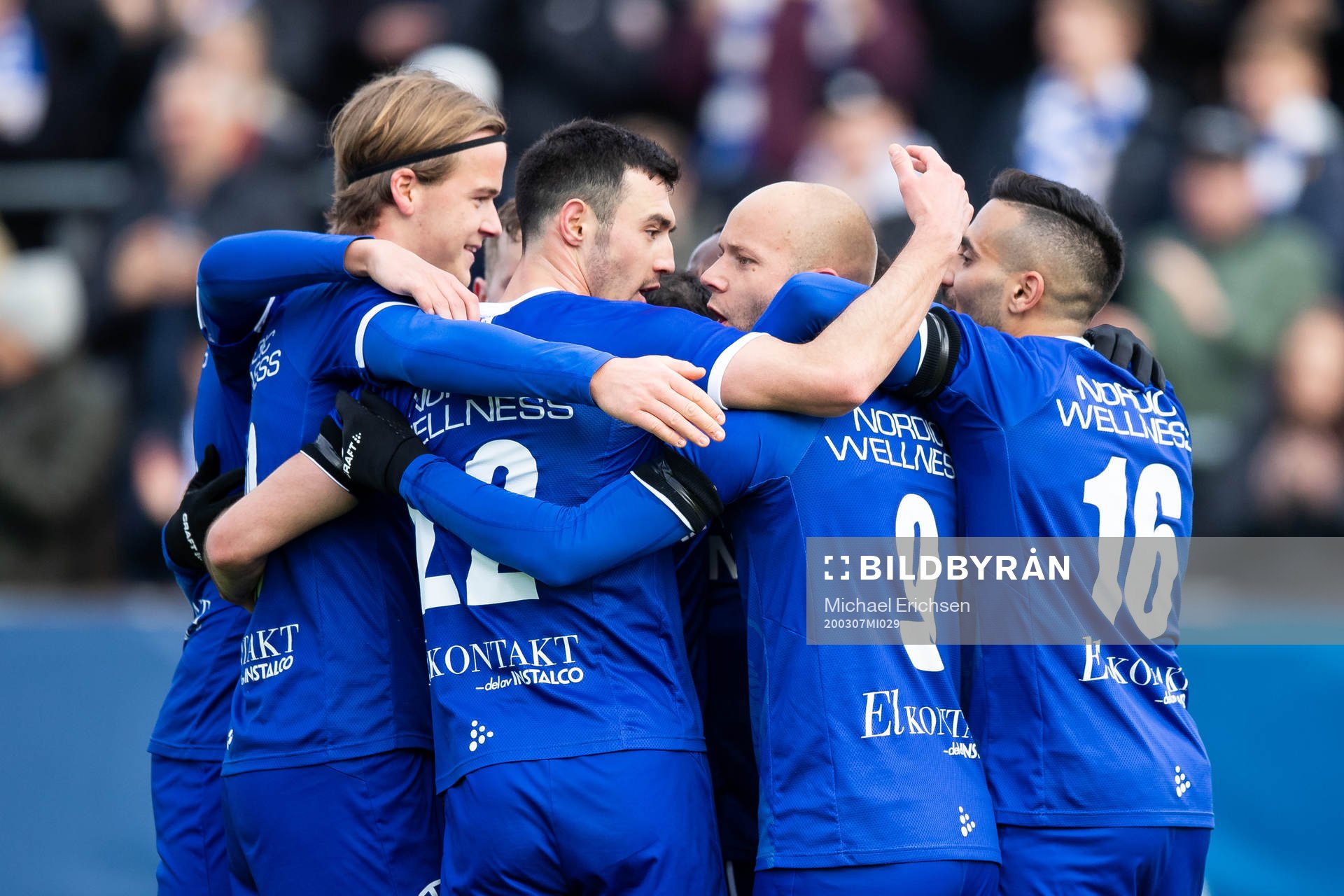 IFK Göteborgs Robin Söder jublar med lagkamrater