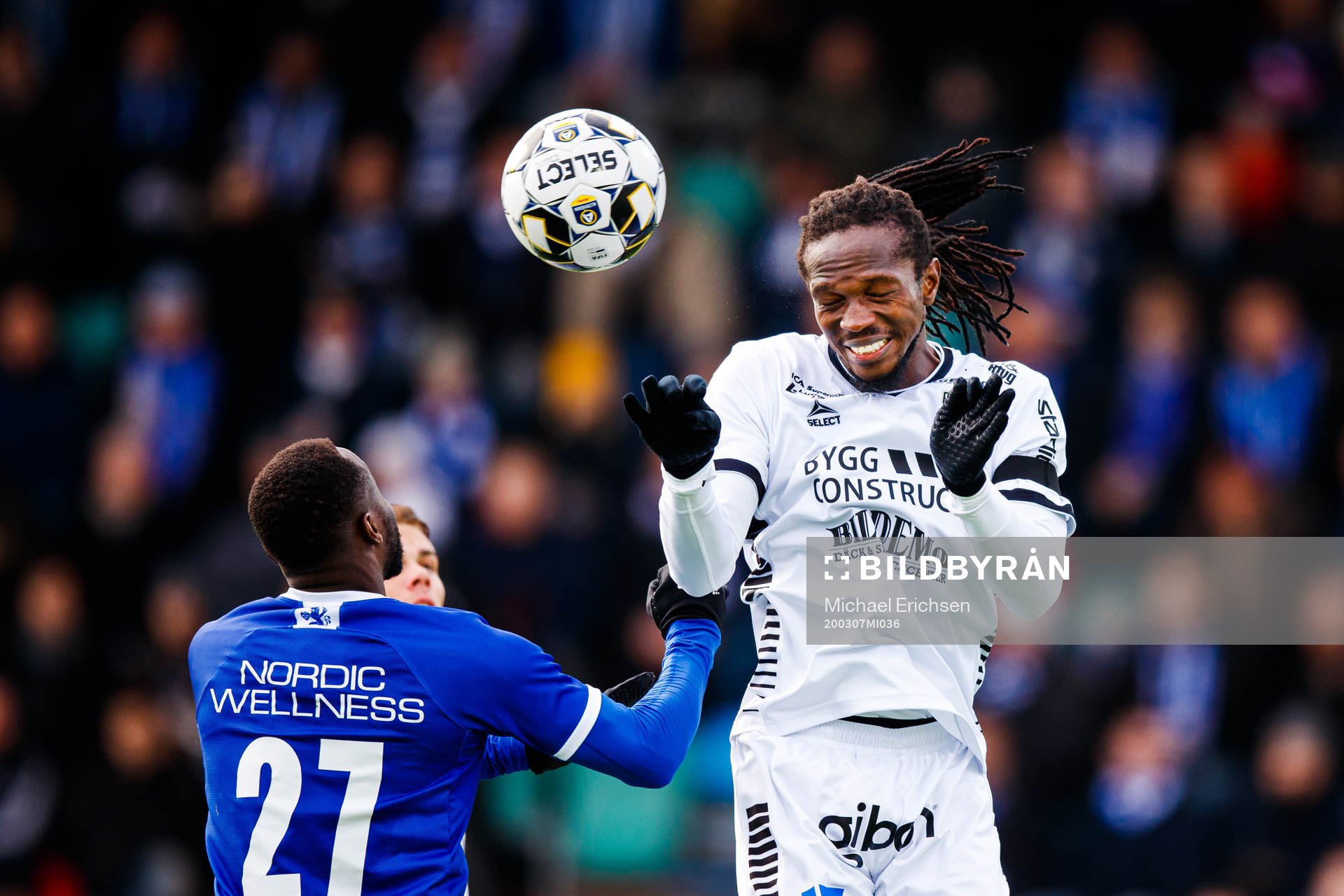 Sirius Kebba Ceesay och IFK Göteborgs Nzuzi Toko