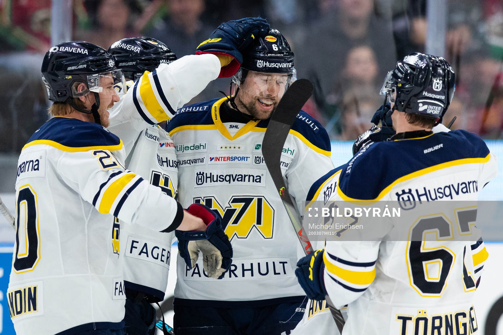 s Christoffer Persson jublar