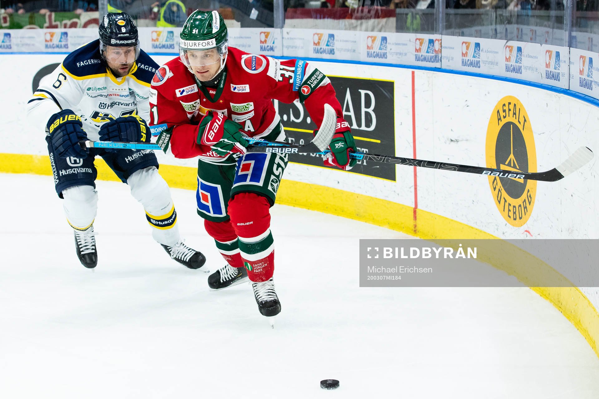 s Christoffer Persson och Frölundas Nicklas Lasu