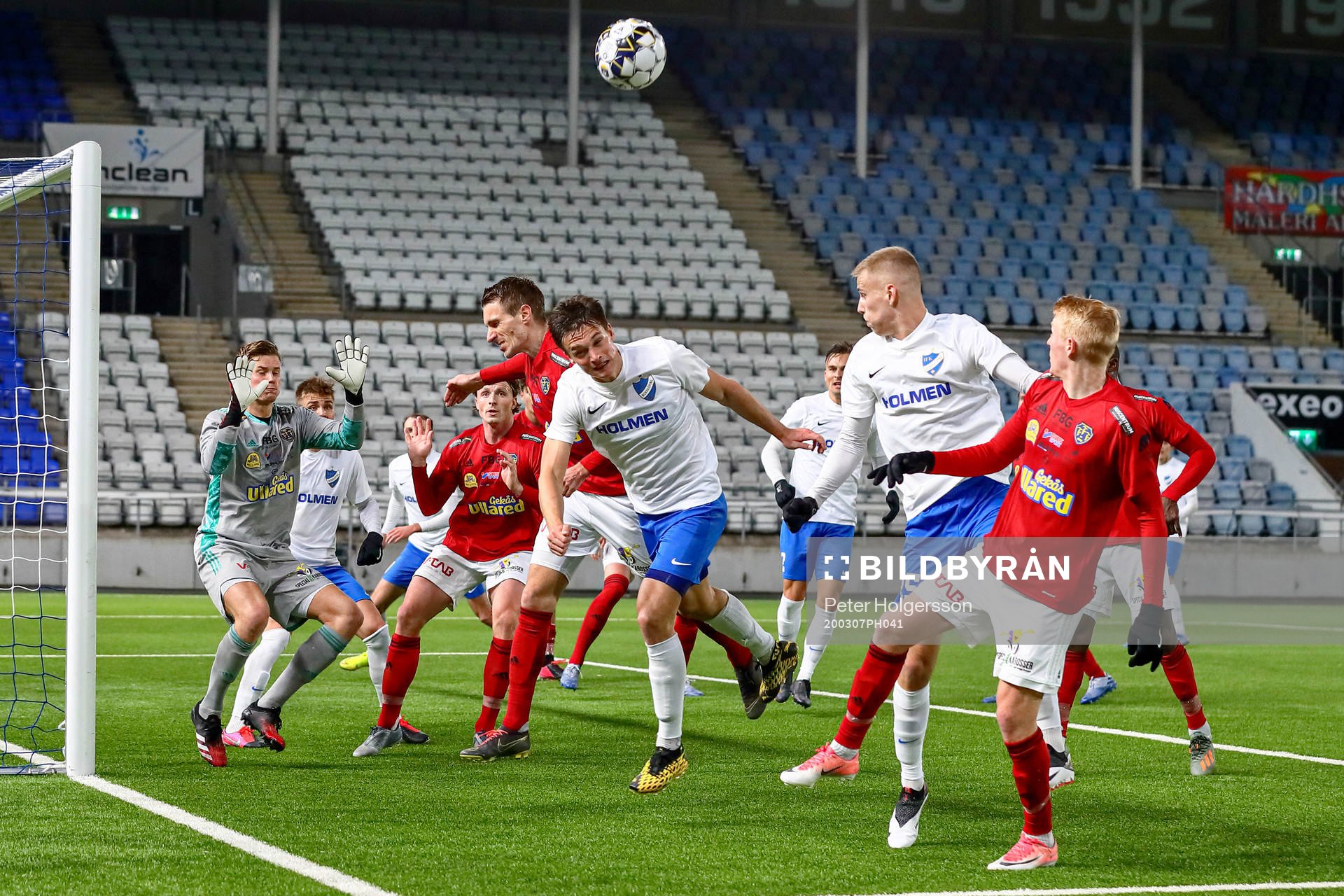 IFK Norrköpings Rasmus Stensbæk Lauritsen framför