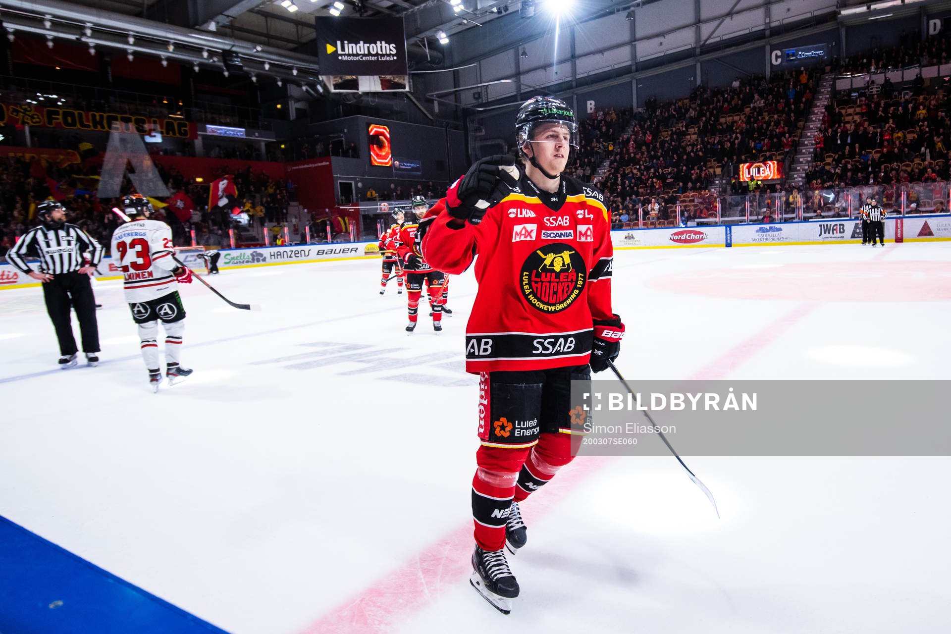 Luleås Jesper Sellgren jublar