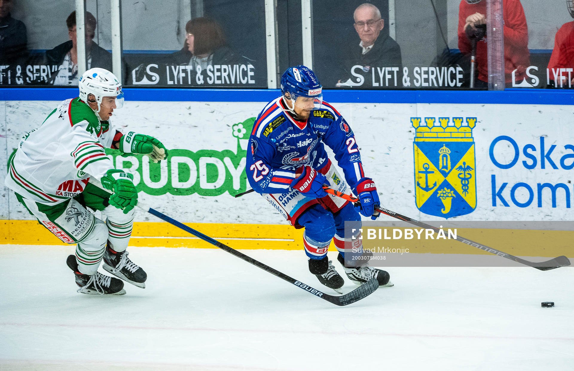 Oskarshamns Johannes Salmonsson och Rögles Kodie Curran