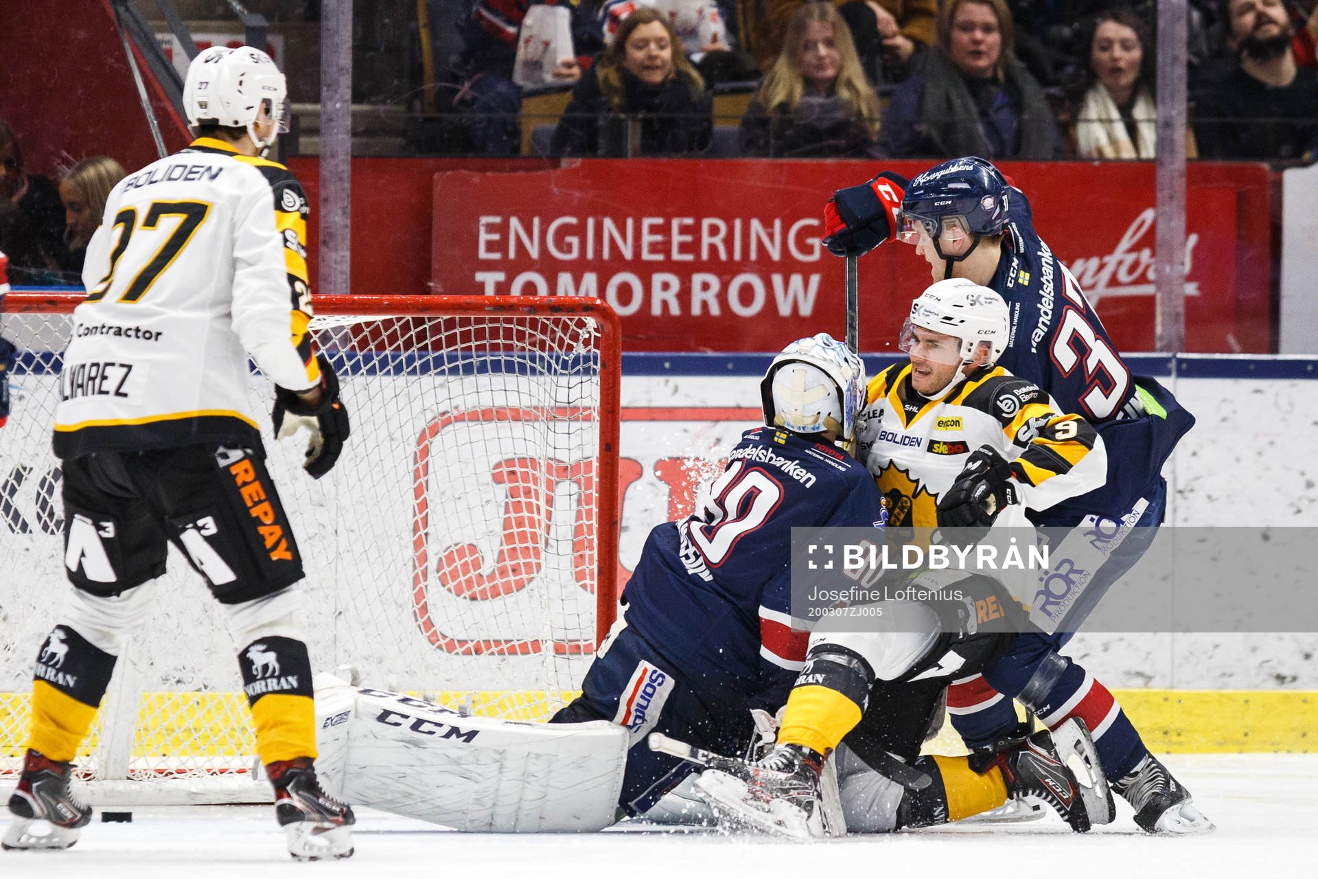 Skellefteås Darren Nowick gör 4-3 bakom Linköpings