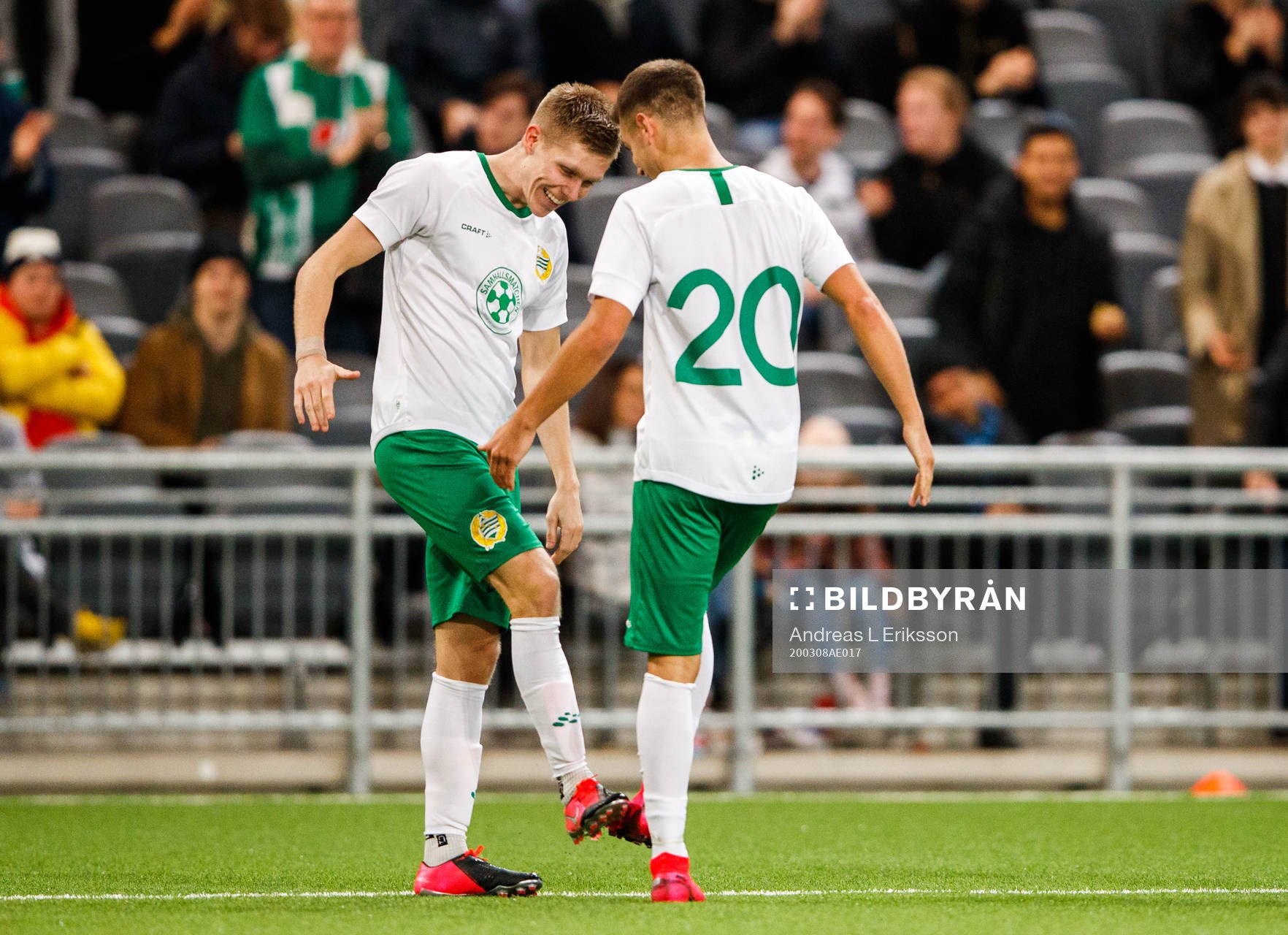 Hammarbys Aron Johannsson och Alexander Kacaniklic jublar