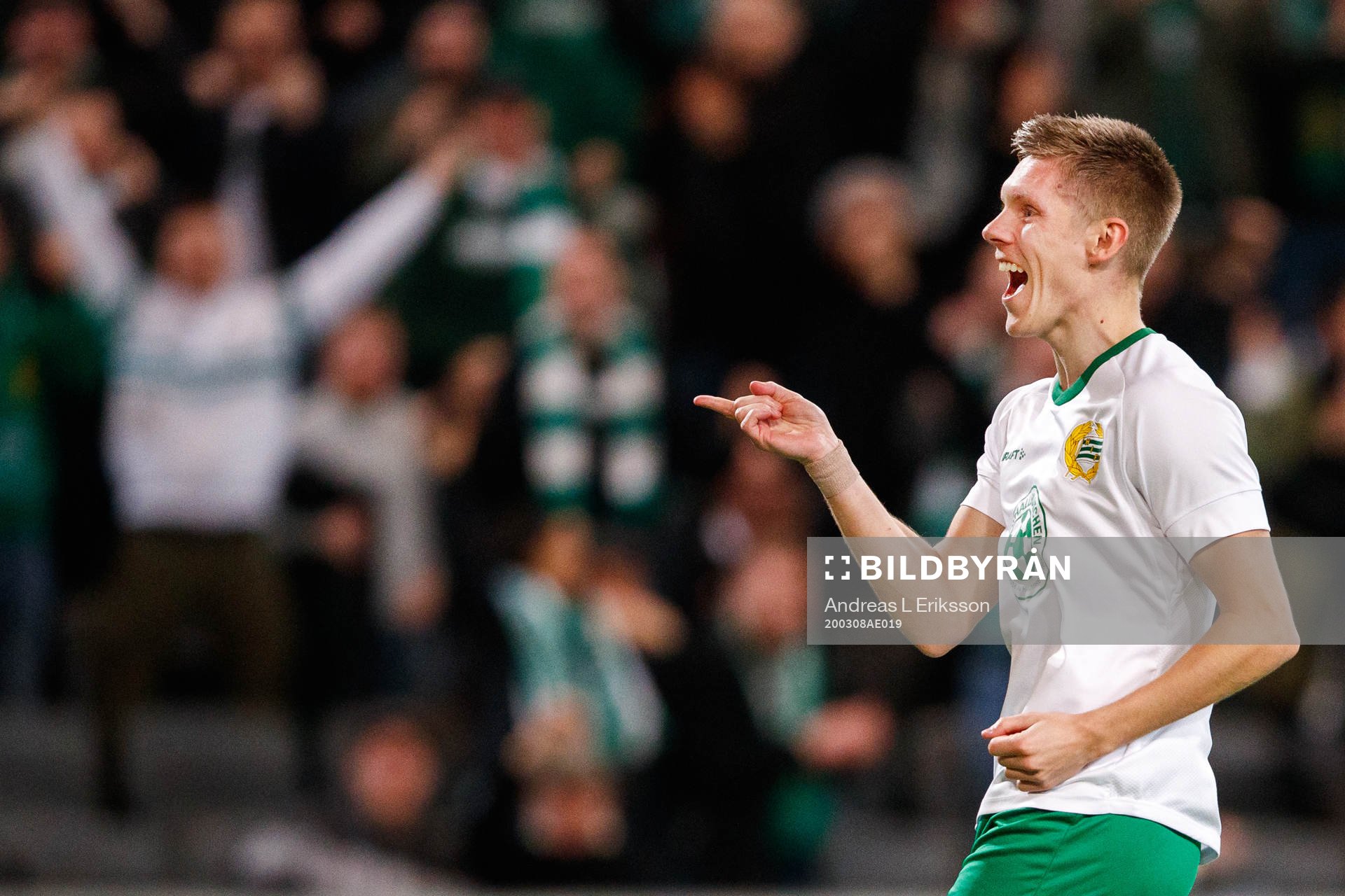 Hammarbys Aron Johannsson  jublar