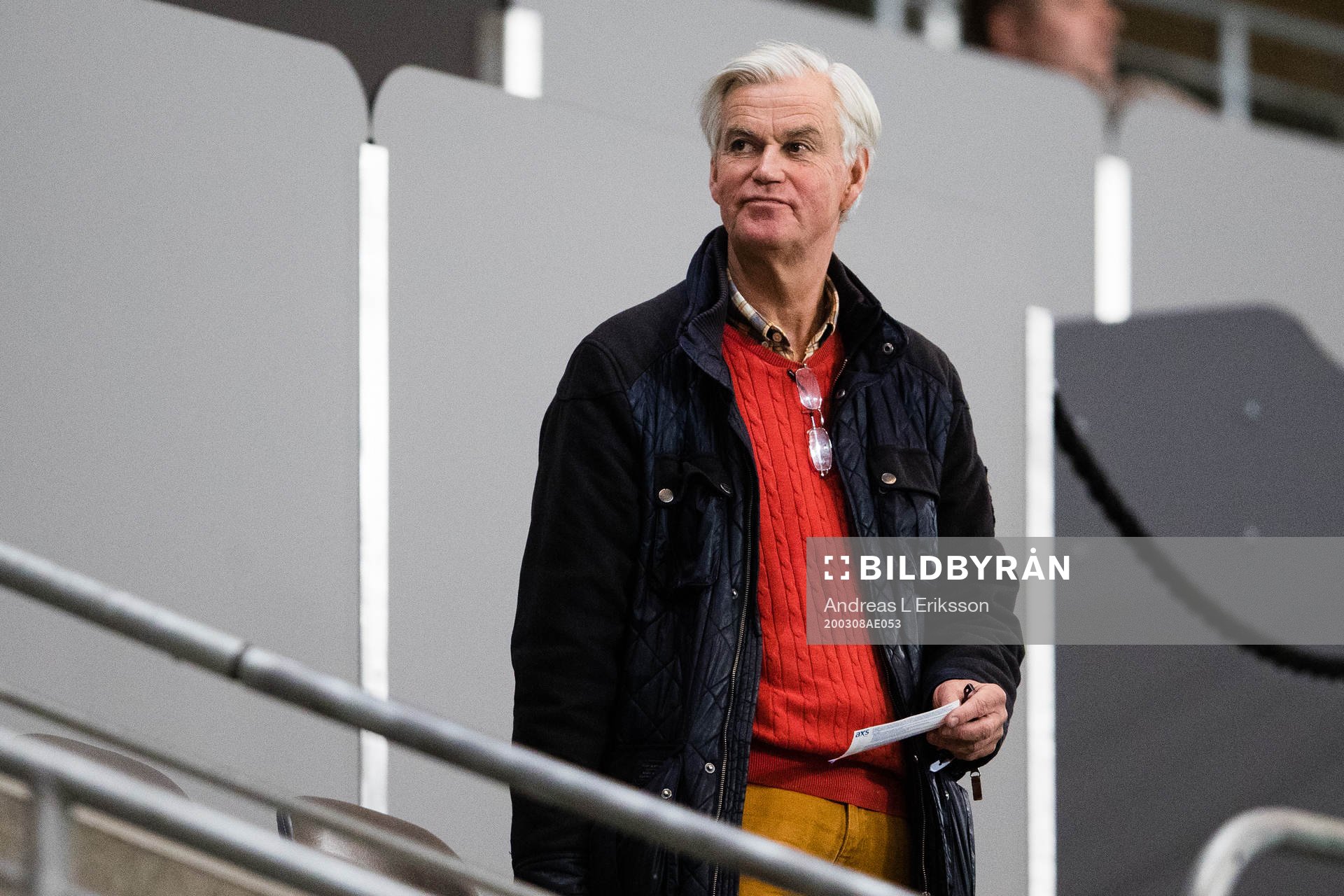 Kalmas tränare Nanne Bergstrand på läktaren