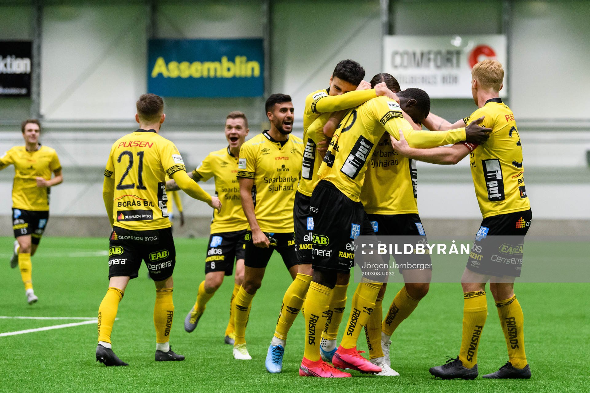 Elfsborgs Marokhy Ndione gör 1-0 och jublar med övriga