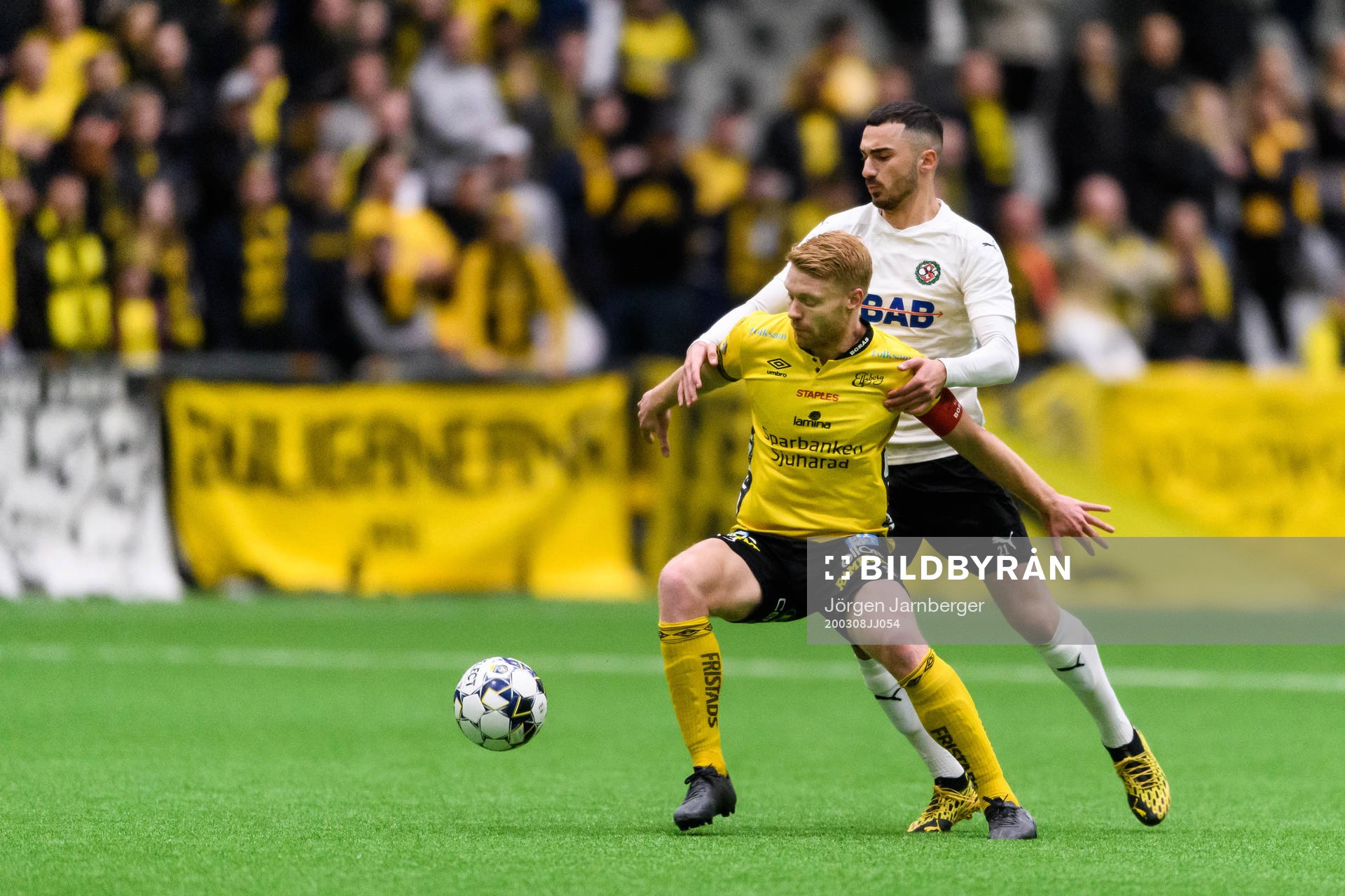 Elfsborgs Sivert Heltne Nilsen och Örebros Simon Amin