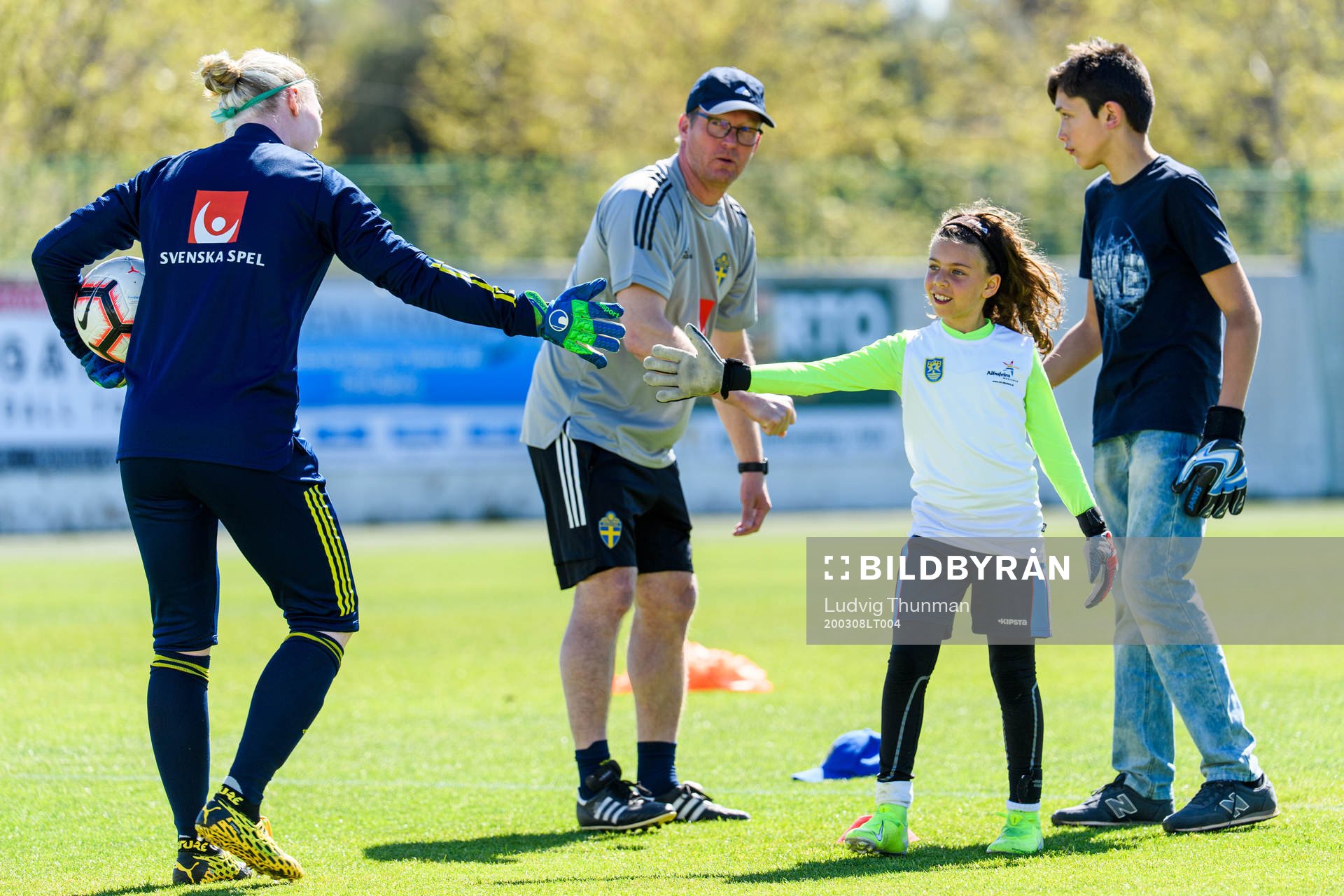 Leif Troedsson, goalkeeper coach and goalkeeper Hedvig