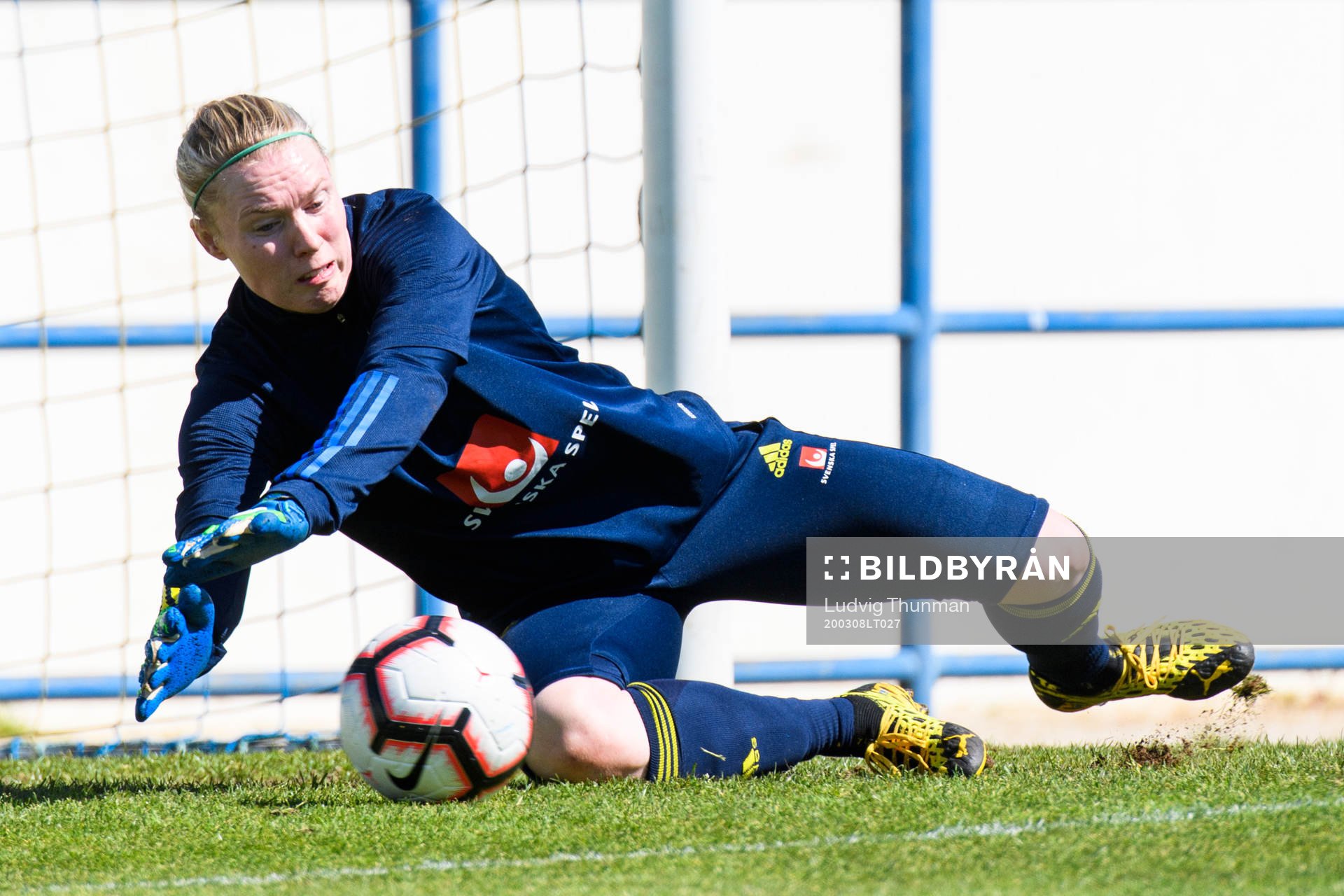 Goalkeeper Hedvig Lindahl