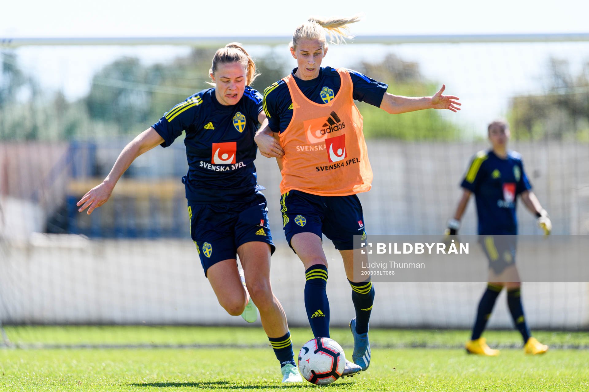 Fridolina Rolfö and Sofia Jakobsson