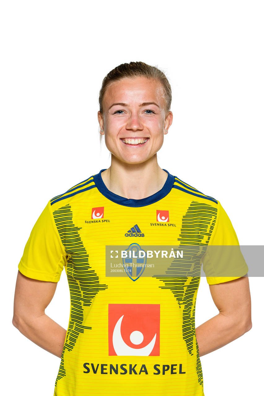 Hanna Glas poses for a portrait