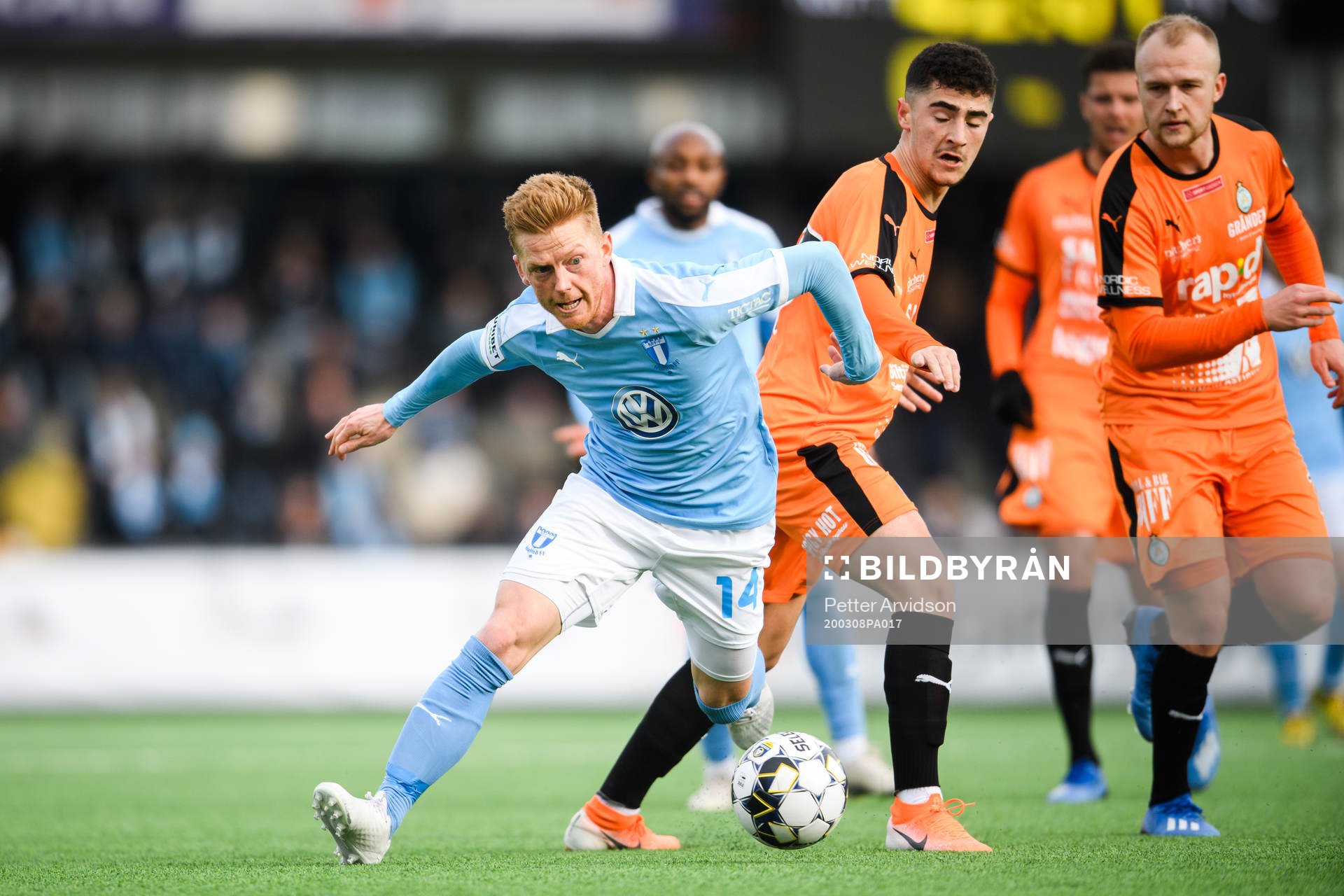 Malmö FFs Anders Christiansen och AFC Eskilstunas Ismet