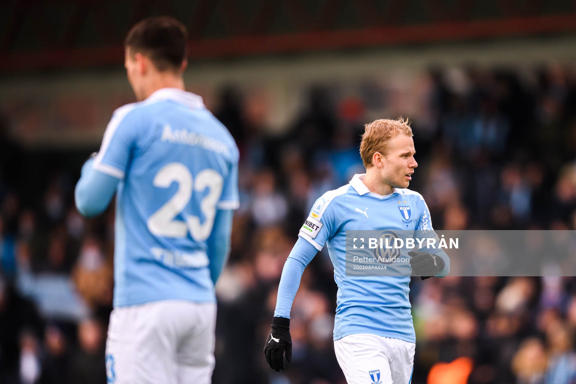 Malmö FFs Oscar Lewicki deppar