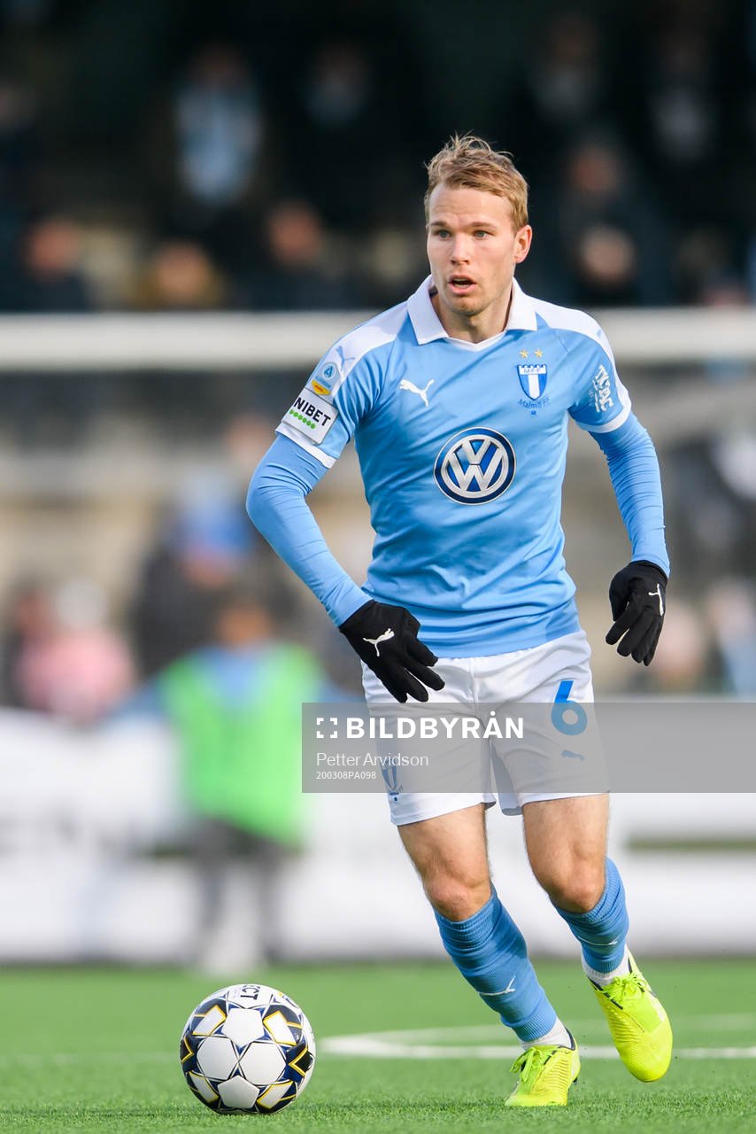 Malmö FFs Oscar Lewicki