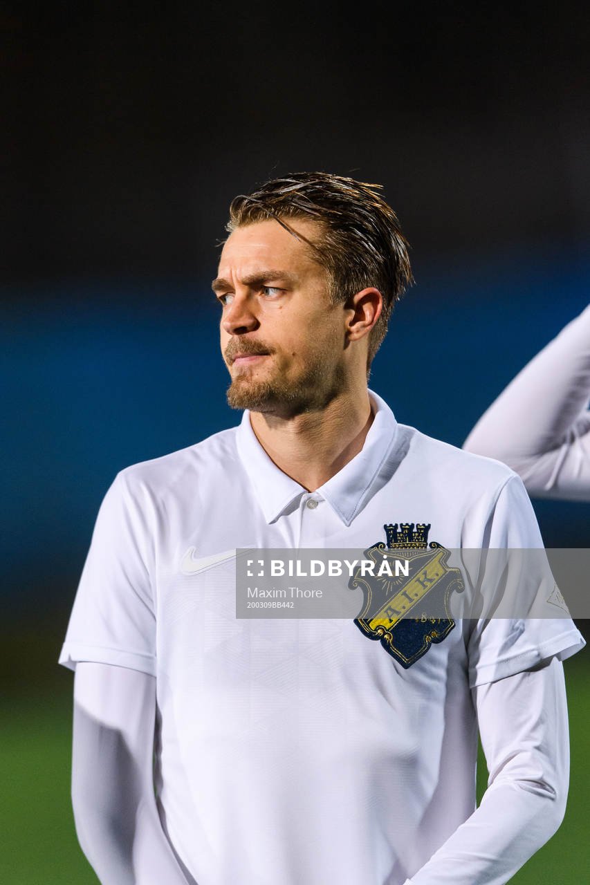 s Rasmus Lindkvist