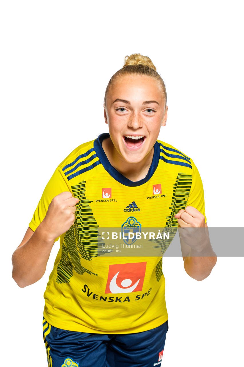 Hanna Bennison poses for a portrait