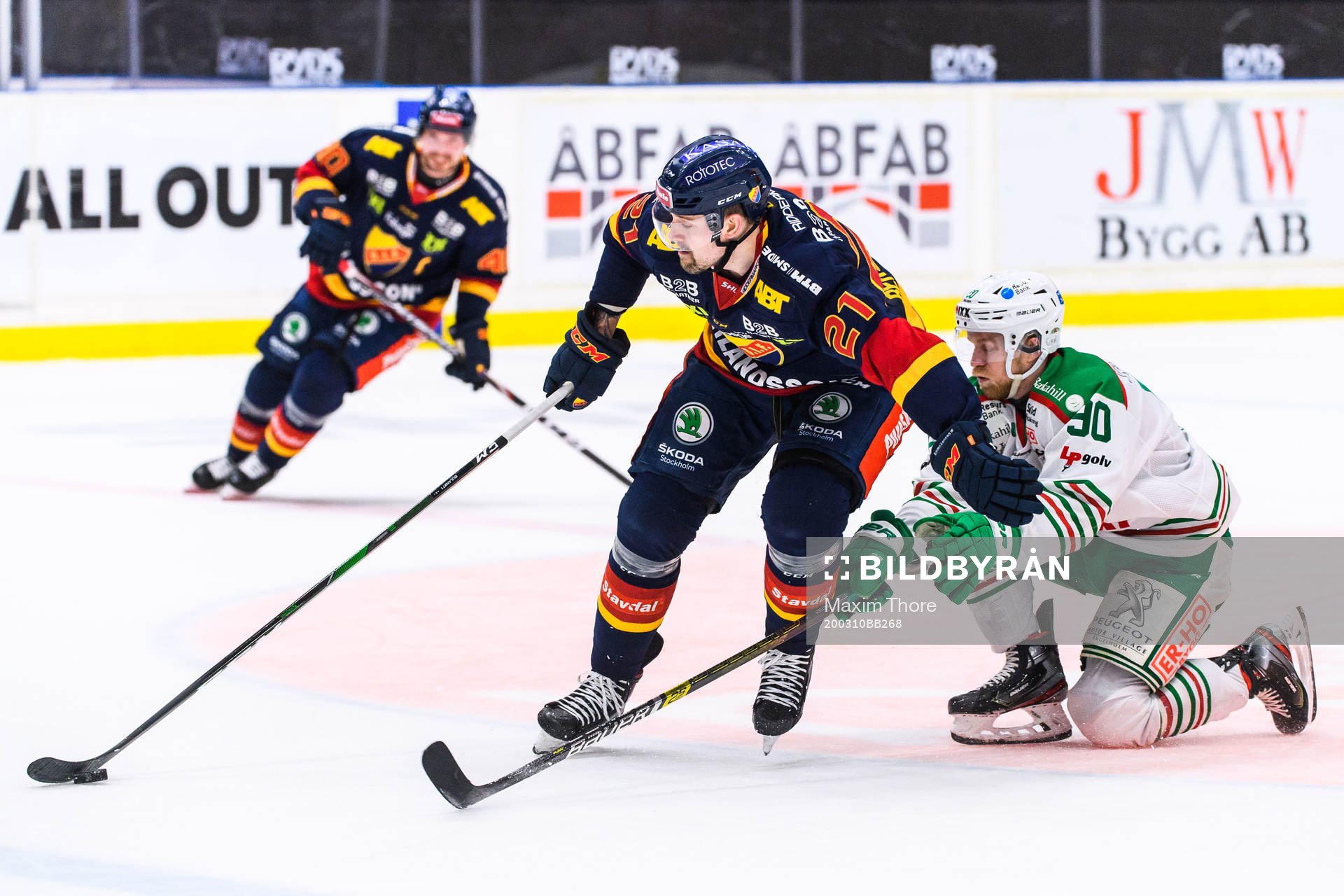 Djurgårdens Patrik Berglund och Rögles Ted Brithén