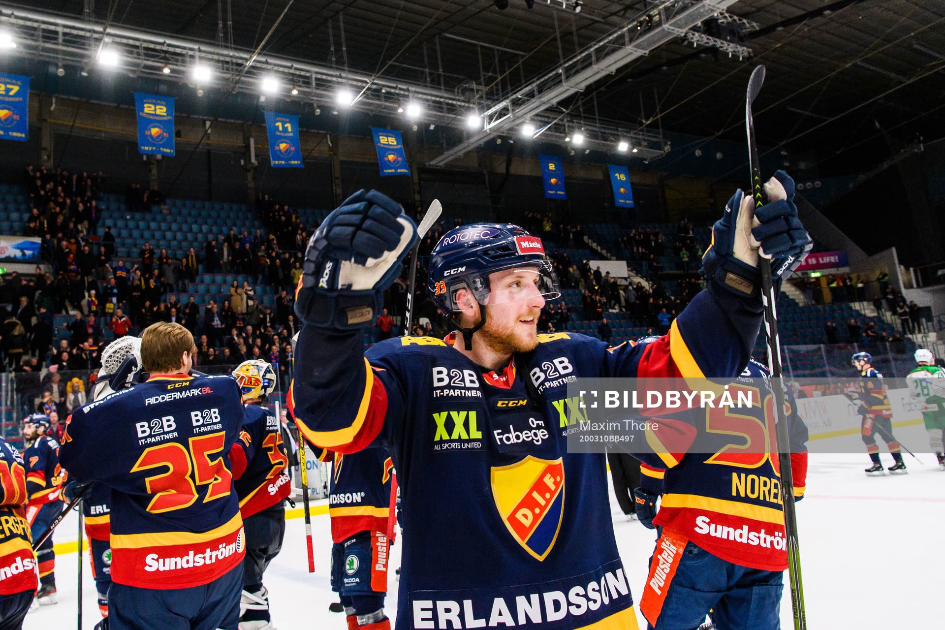 Djurgårdens Linus Hultström jublar