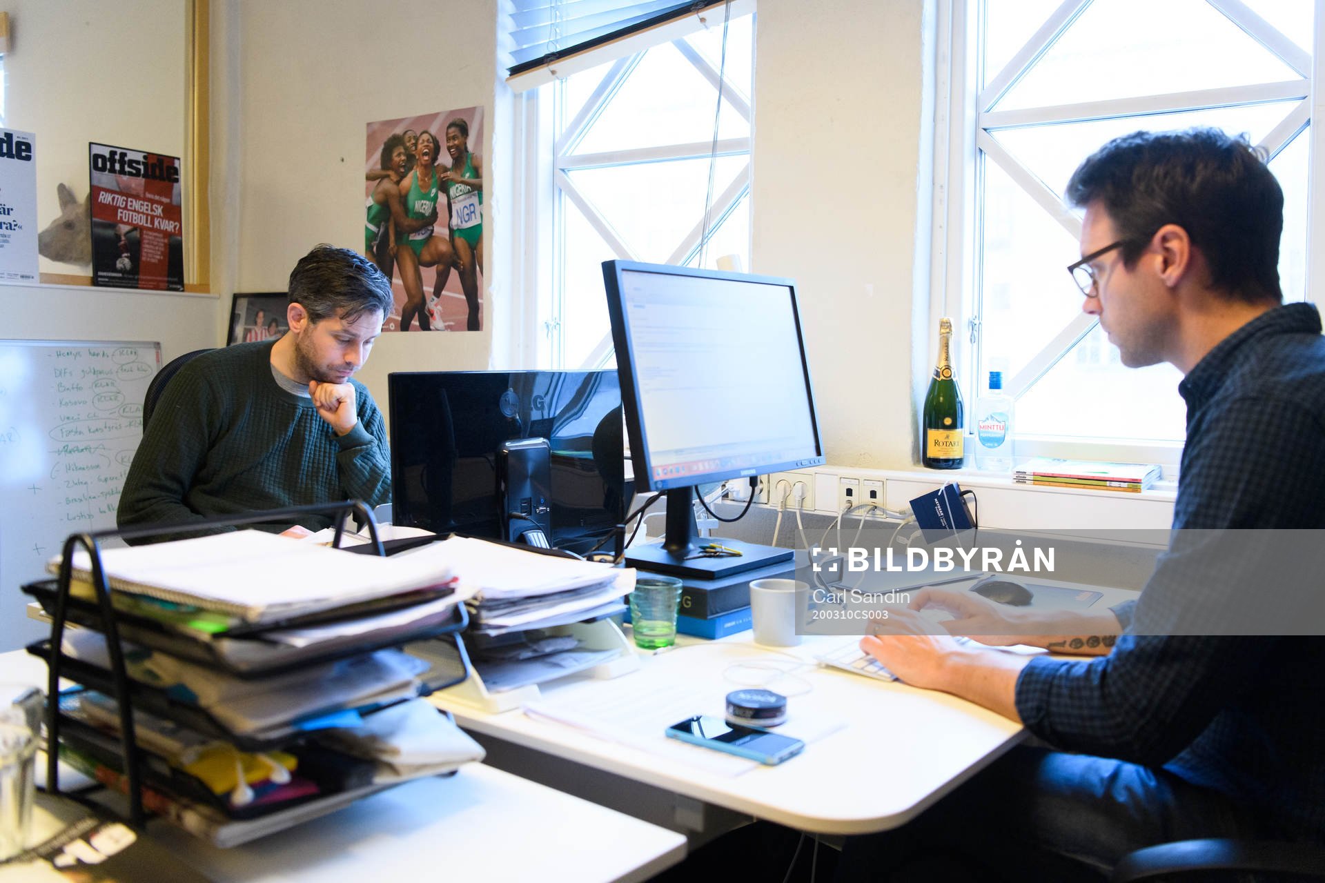 Johan Orrenius och Anders Bengtsson arbetar vid sina