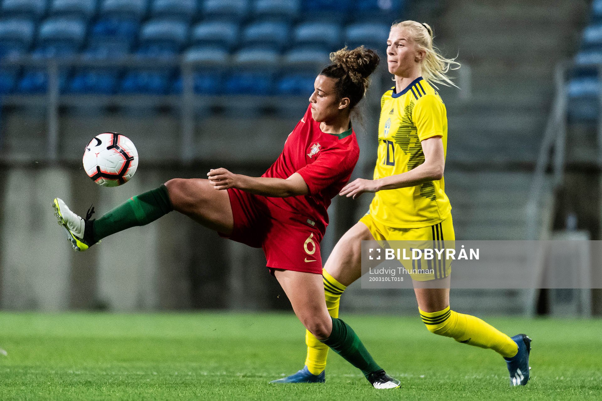 Andreia Norton of Portugal and Sofia Jakobsson of Sweden