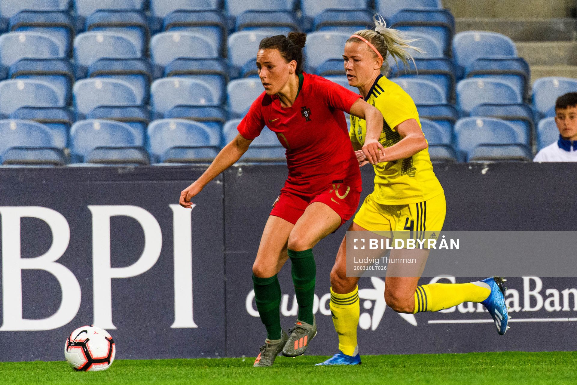 Ana Leite of Portugal and Hanna Glas of Sweden