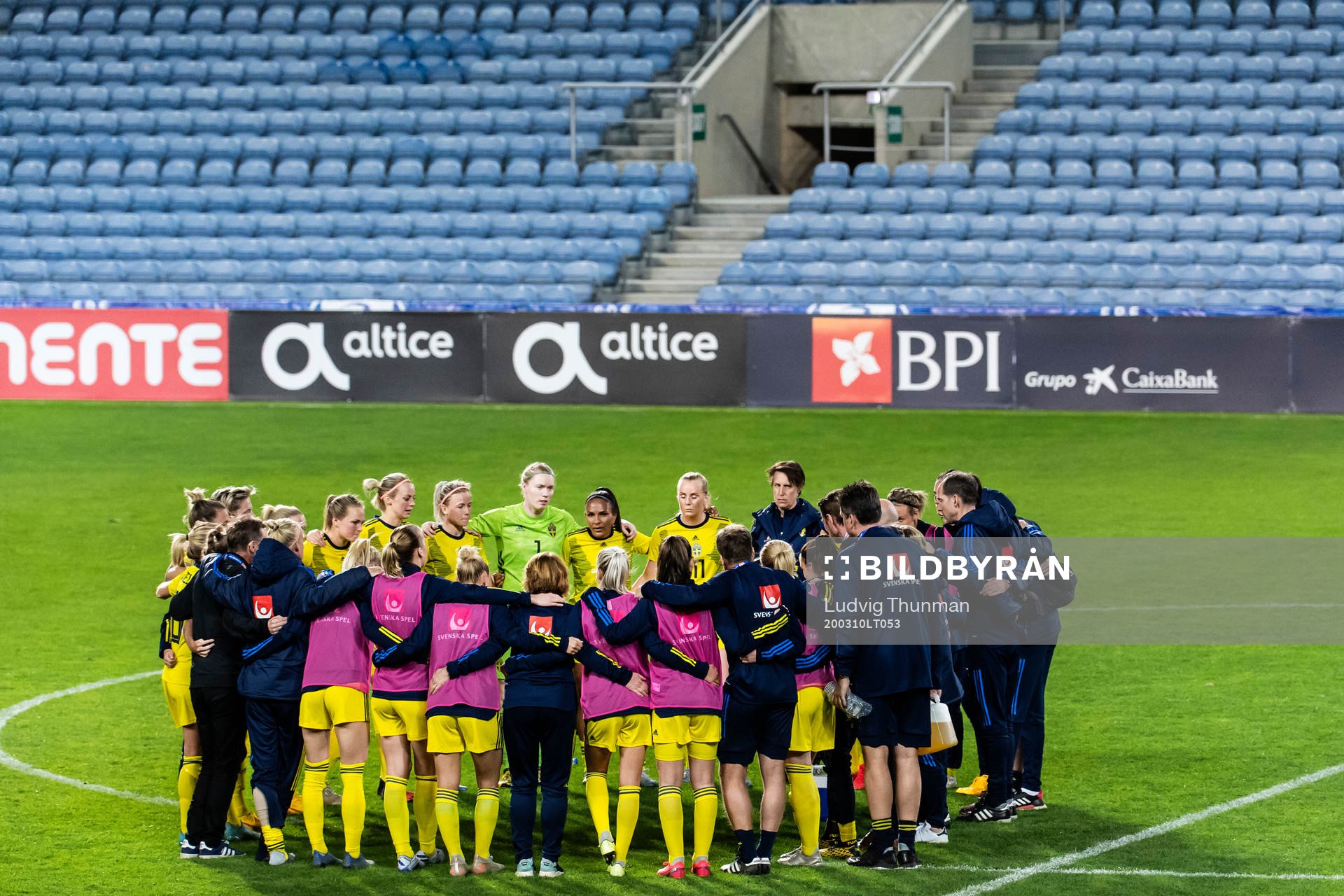 Players of Sweden after the Algarve Cup match between Portugal and Sweden on March 10, 2020 in Faro.