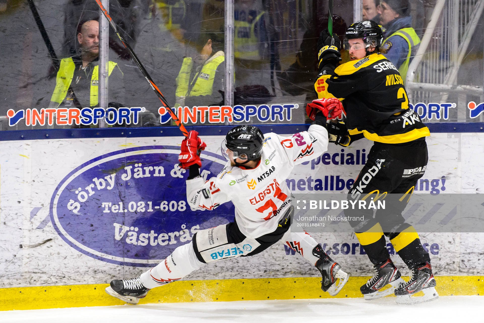 Vita Hästens Kevin Elgestål och Västerås August Nilsson